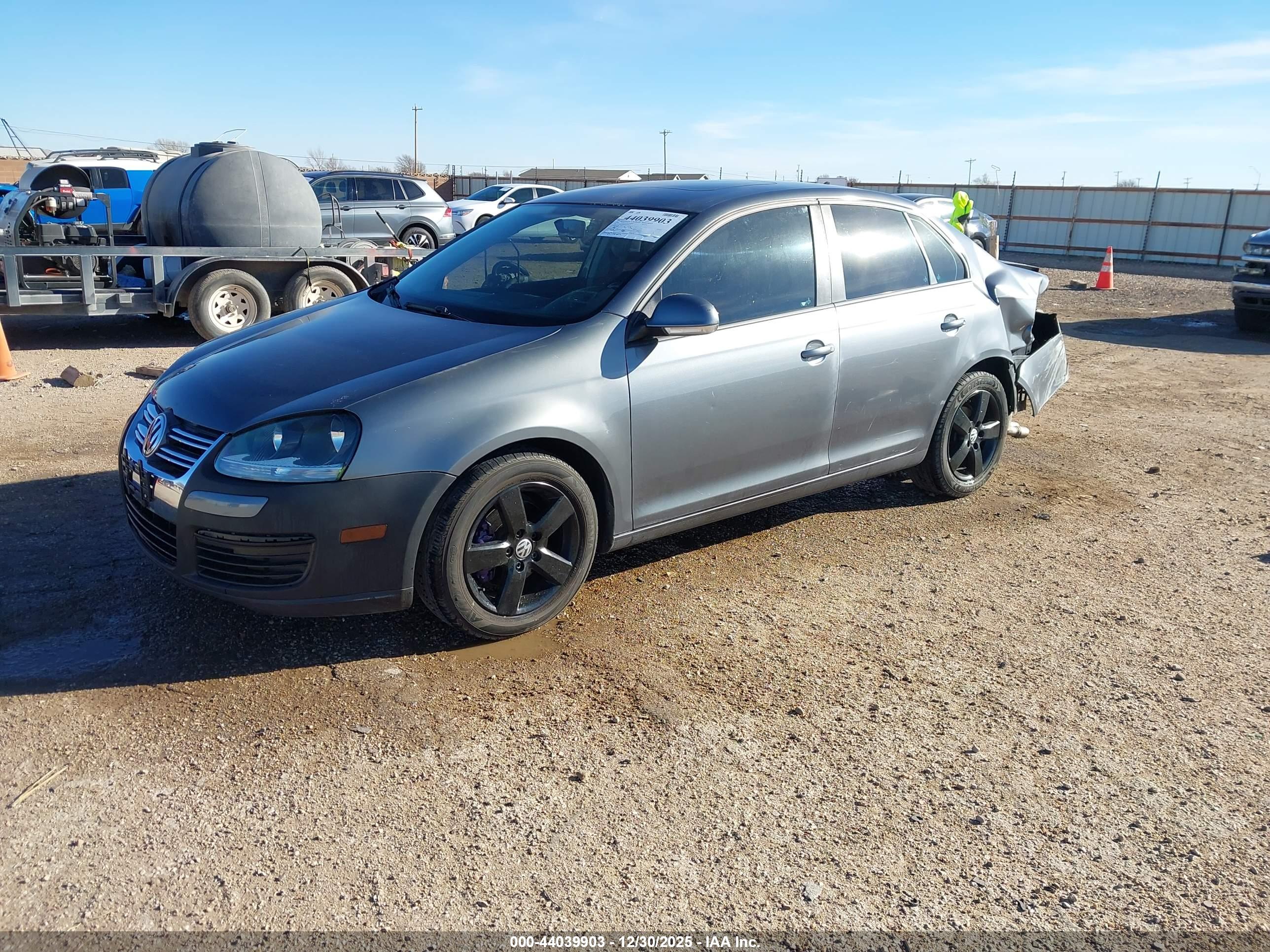 VOLKSWAGEN JETTA image 2