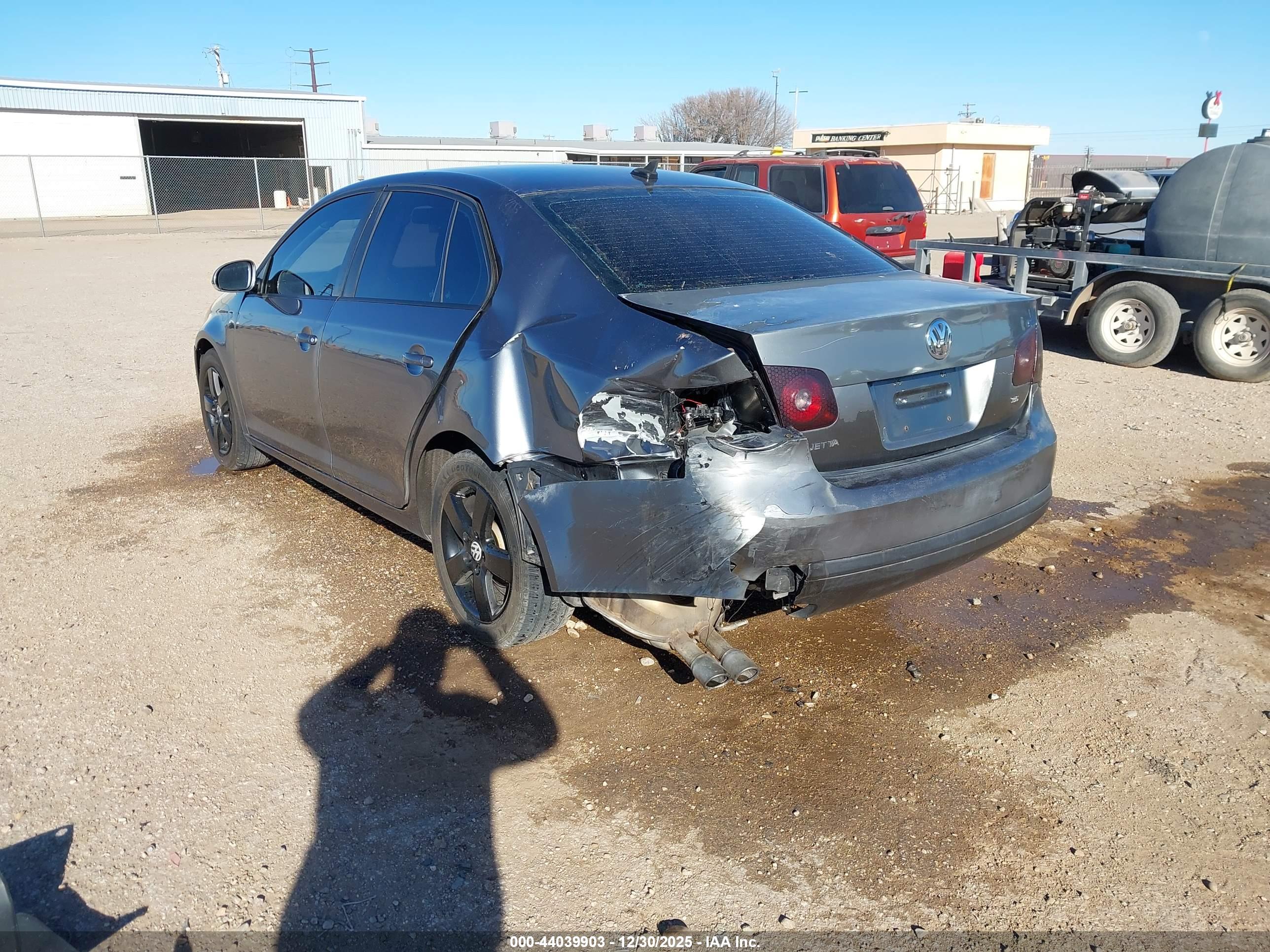 VOLKSWAGEN JETTA image 6