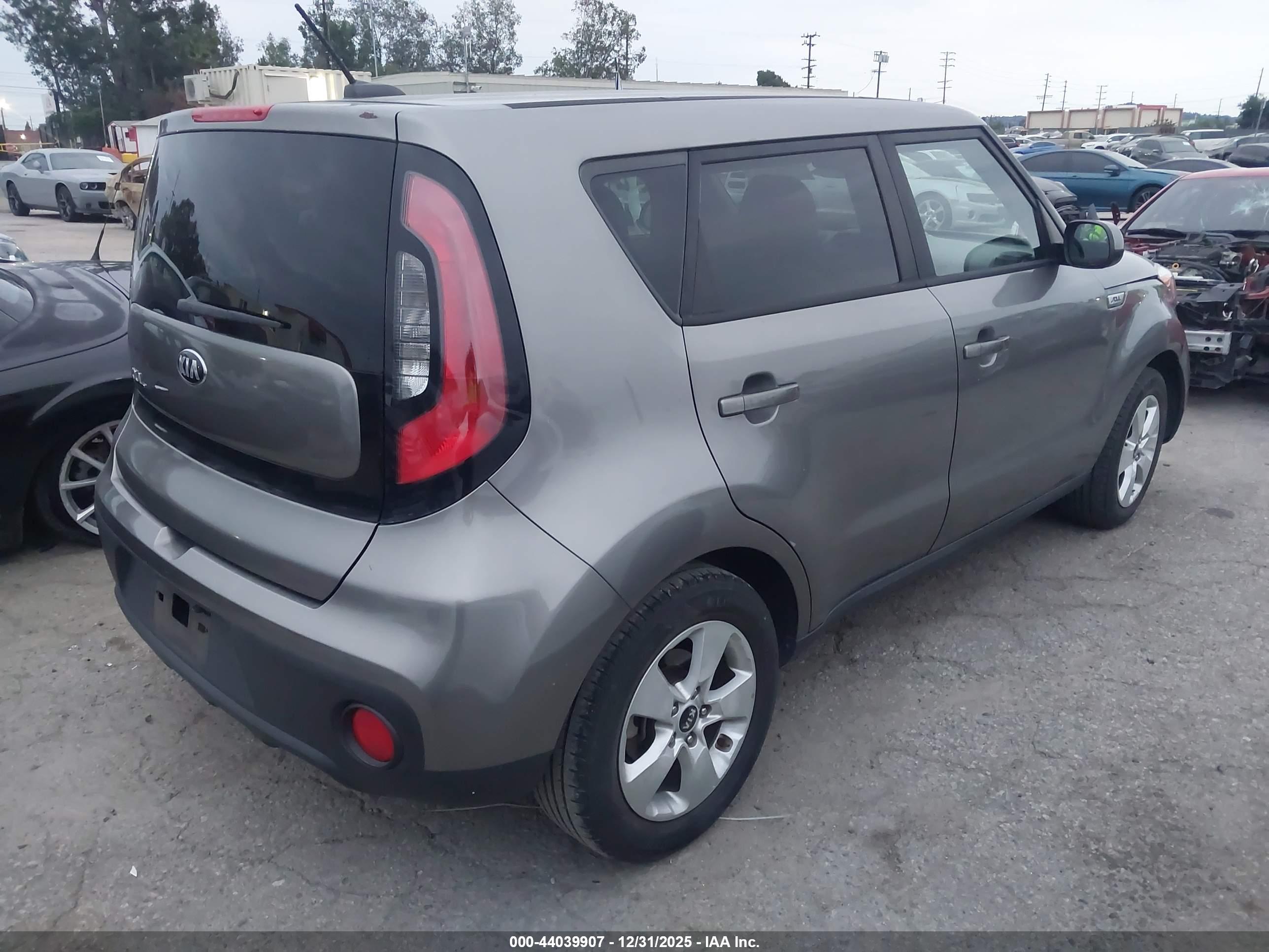 KIA SOUL image 4