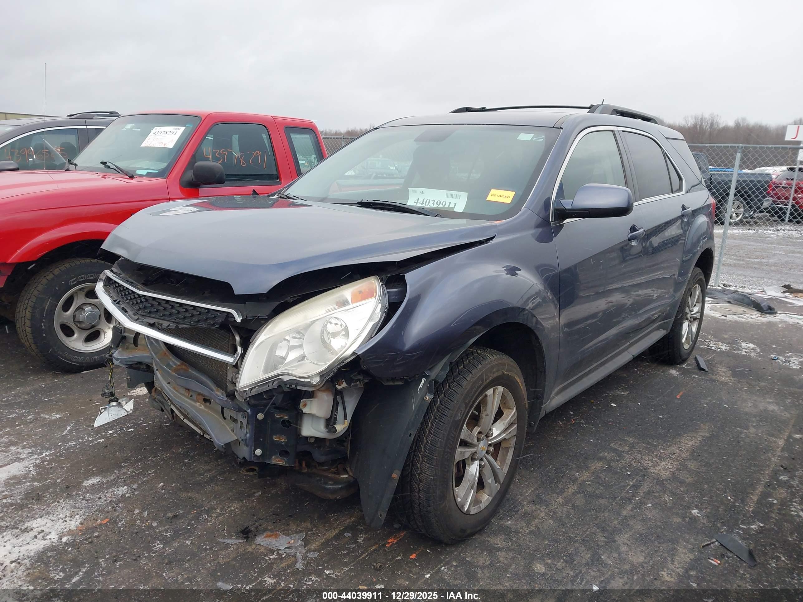 CHEVROLET EQUINOX image 2
