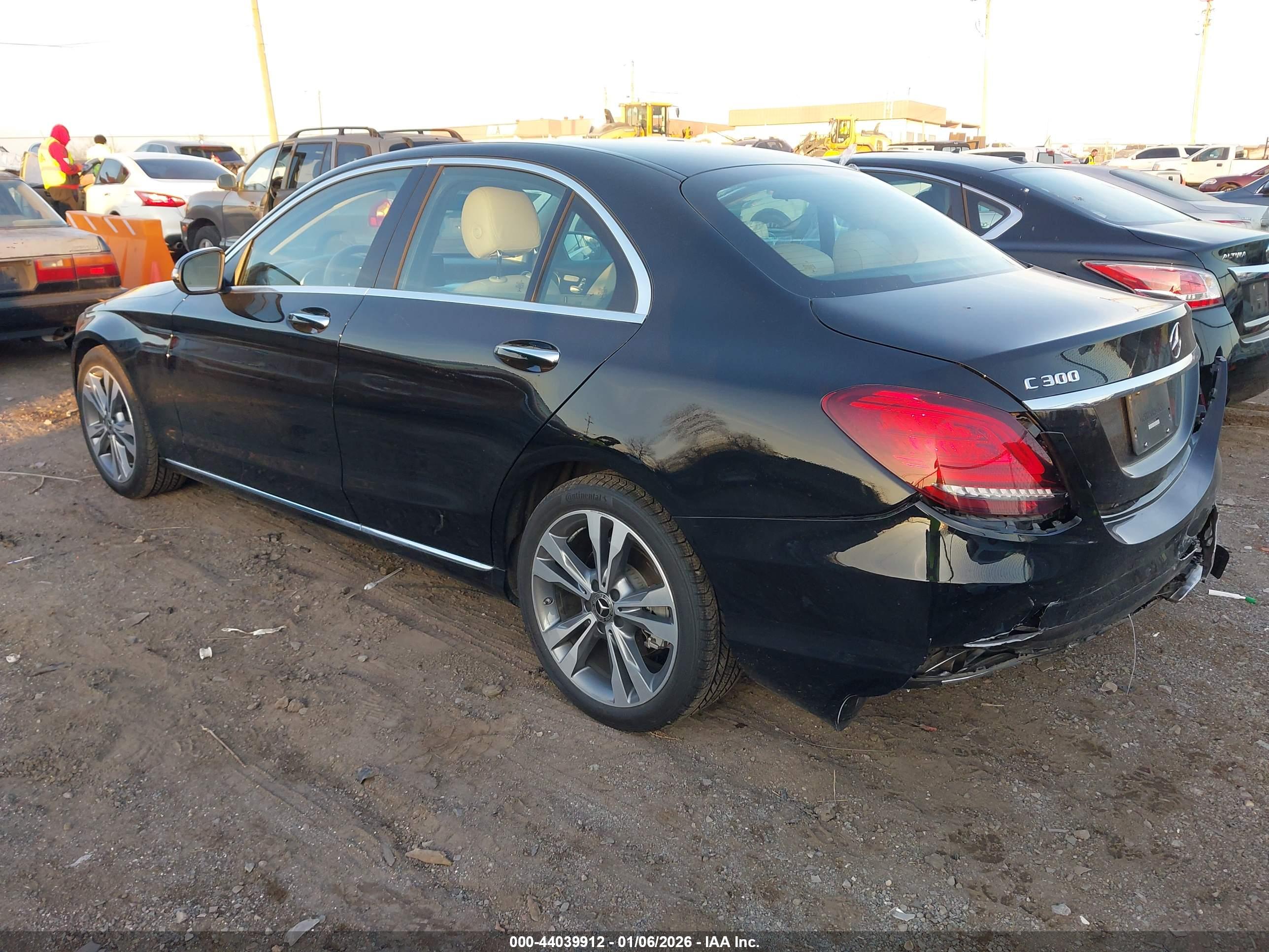 MERCEDES-BENZ C image 3