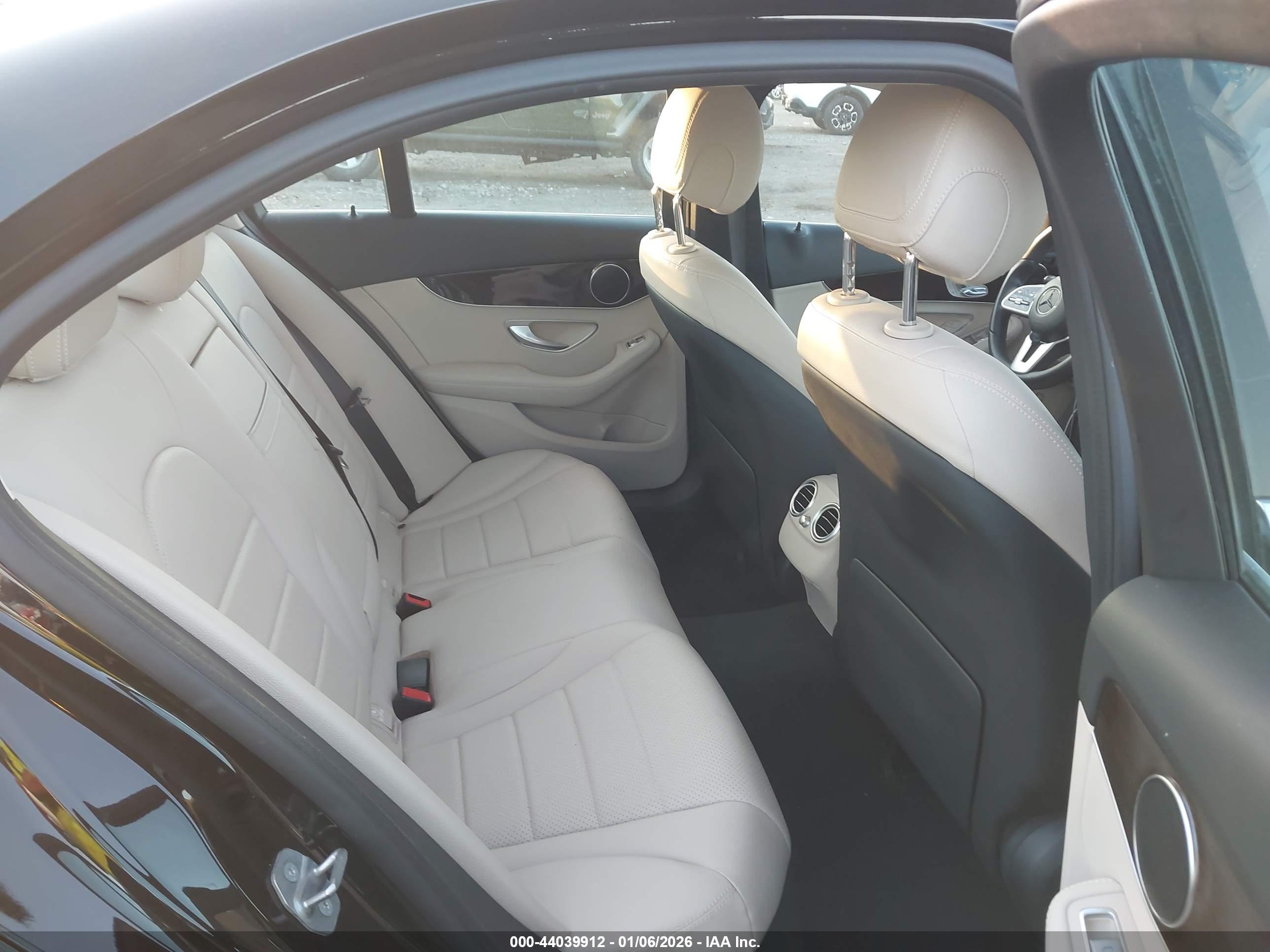 MERCEDES-BENZ C image 8