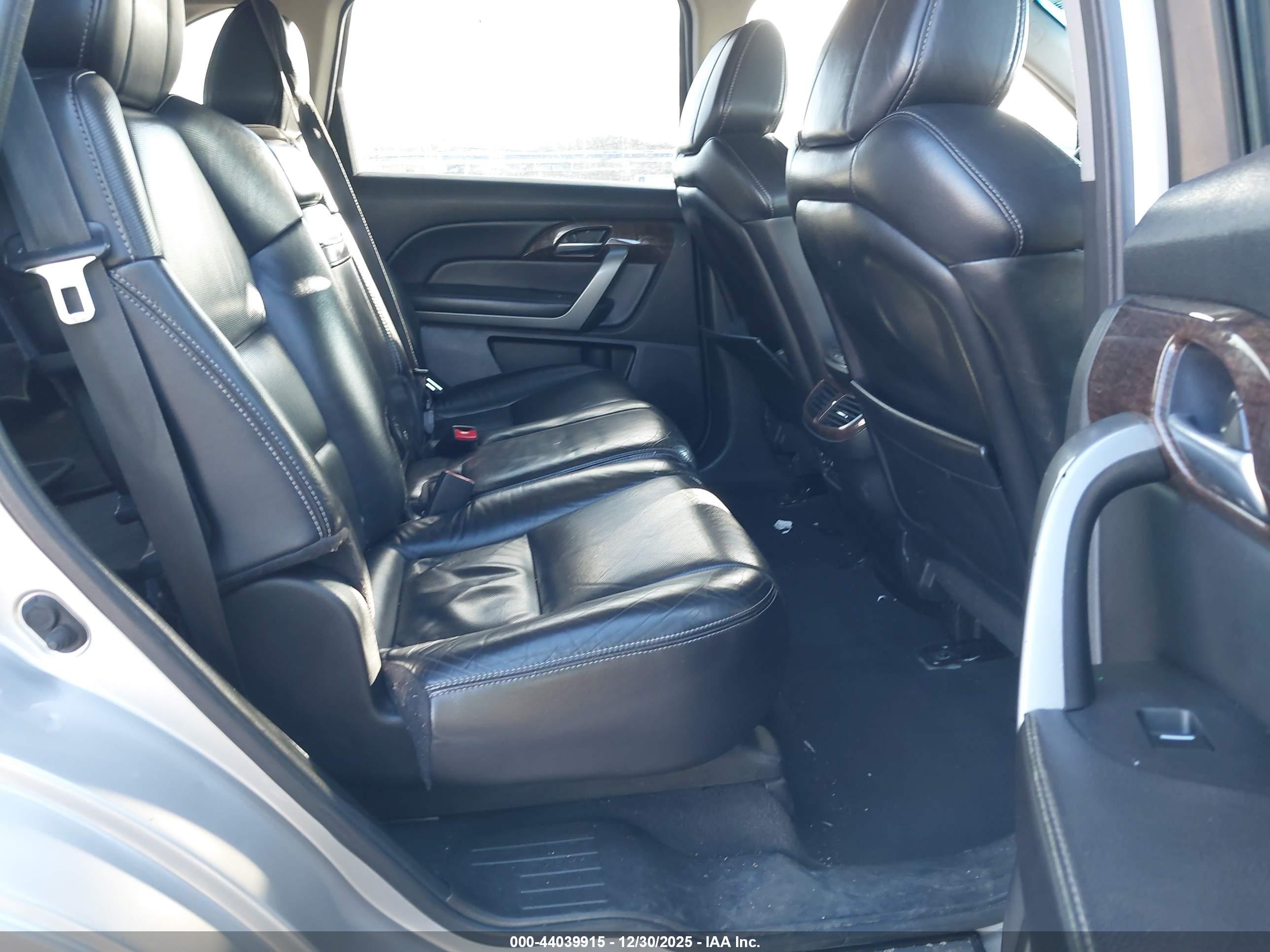 ACURA MDX image 8