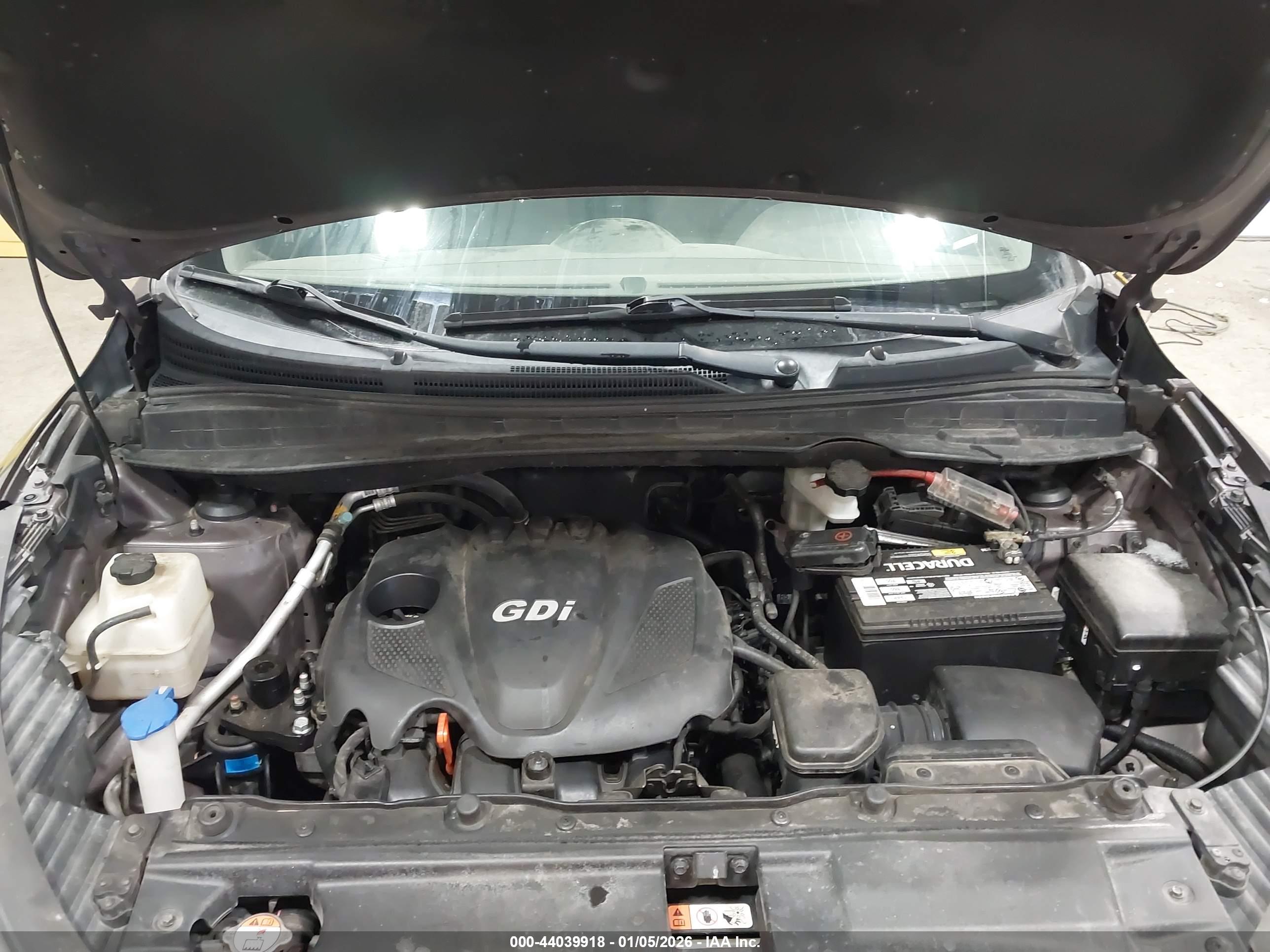 HYUNDAI TUCSON image 10
