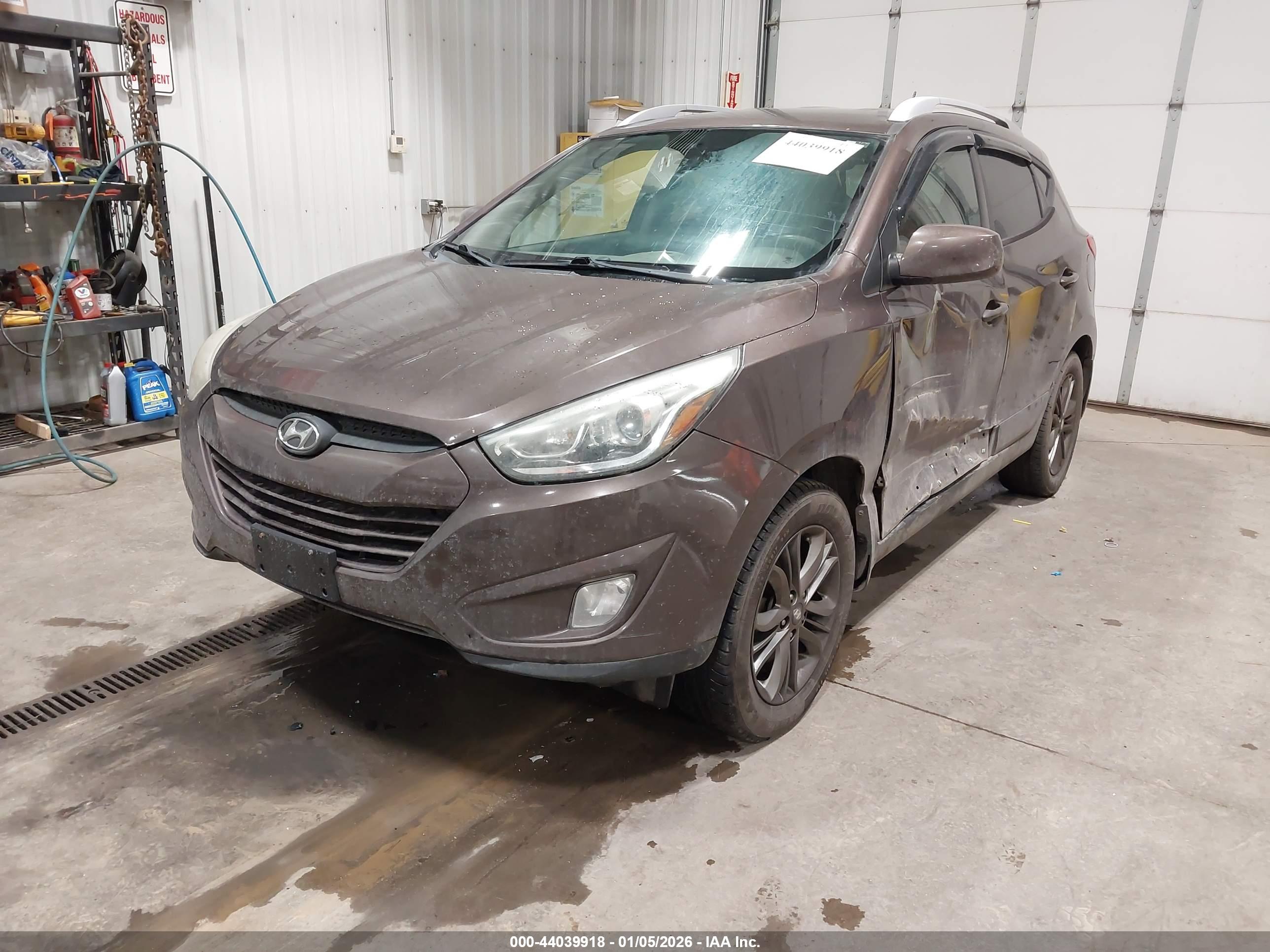 HYUNDAI TUCSON image 2