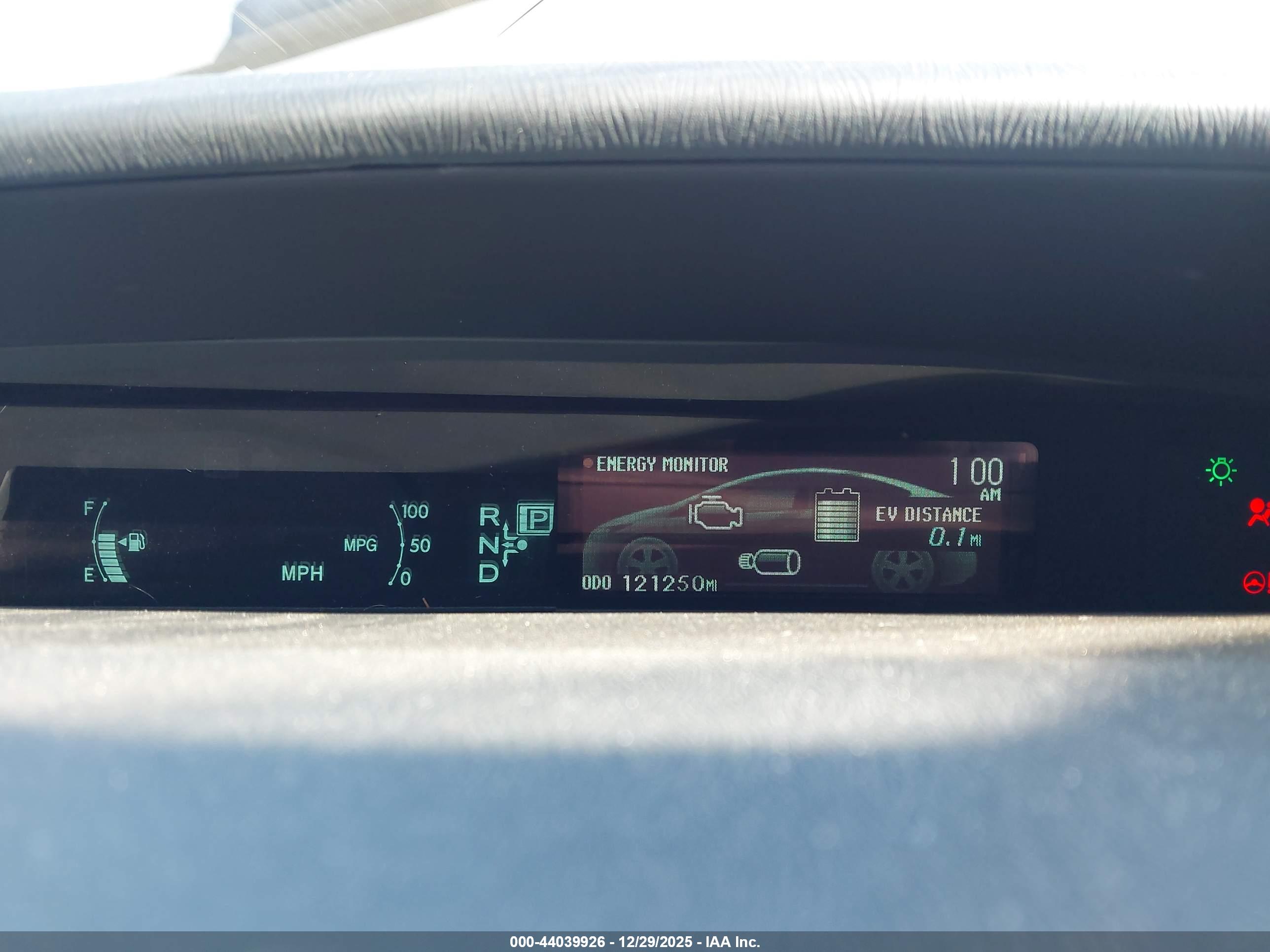 TOYOTA PRIUS image 7