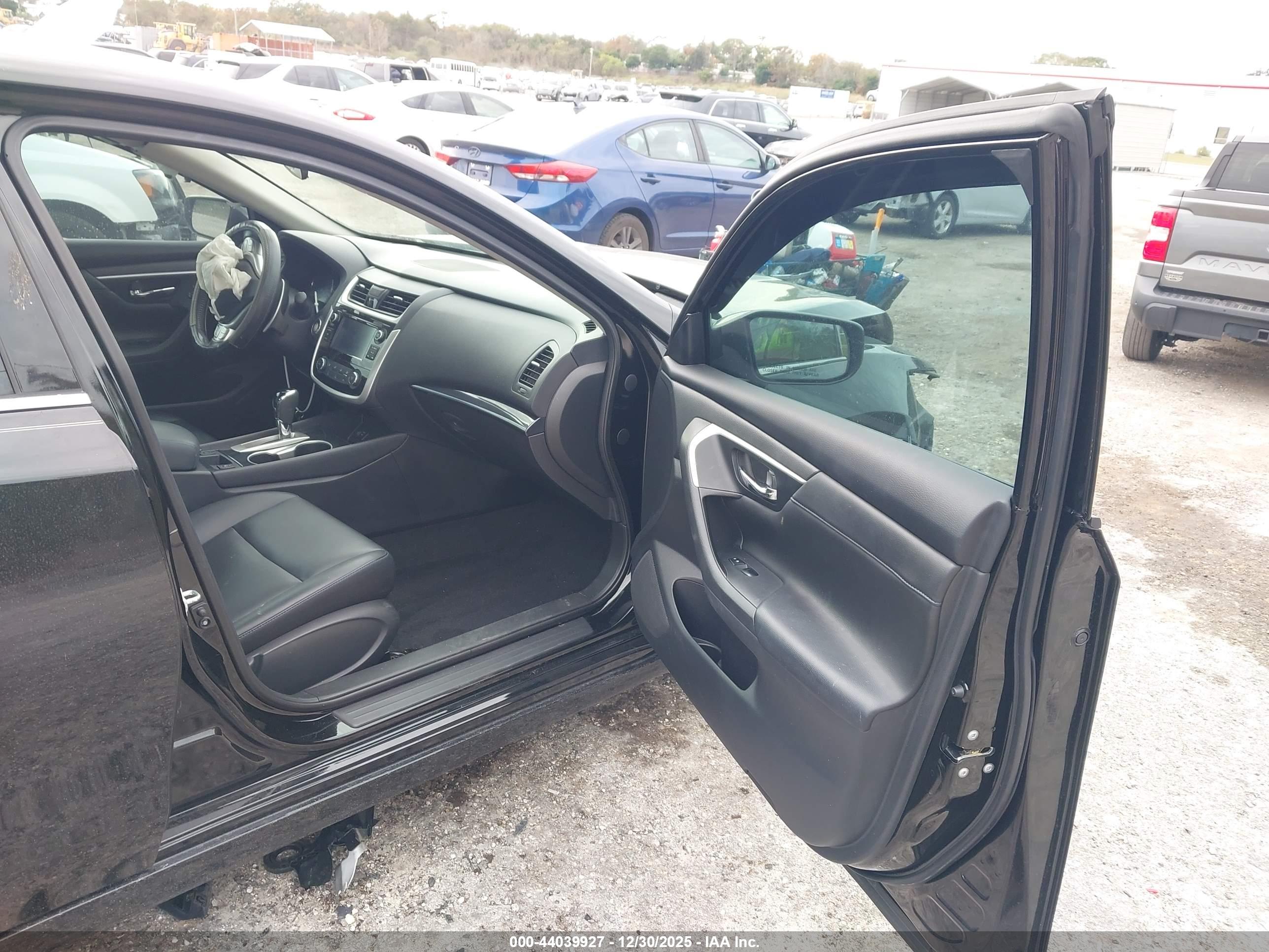 NISSAN ALTIMA image 5