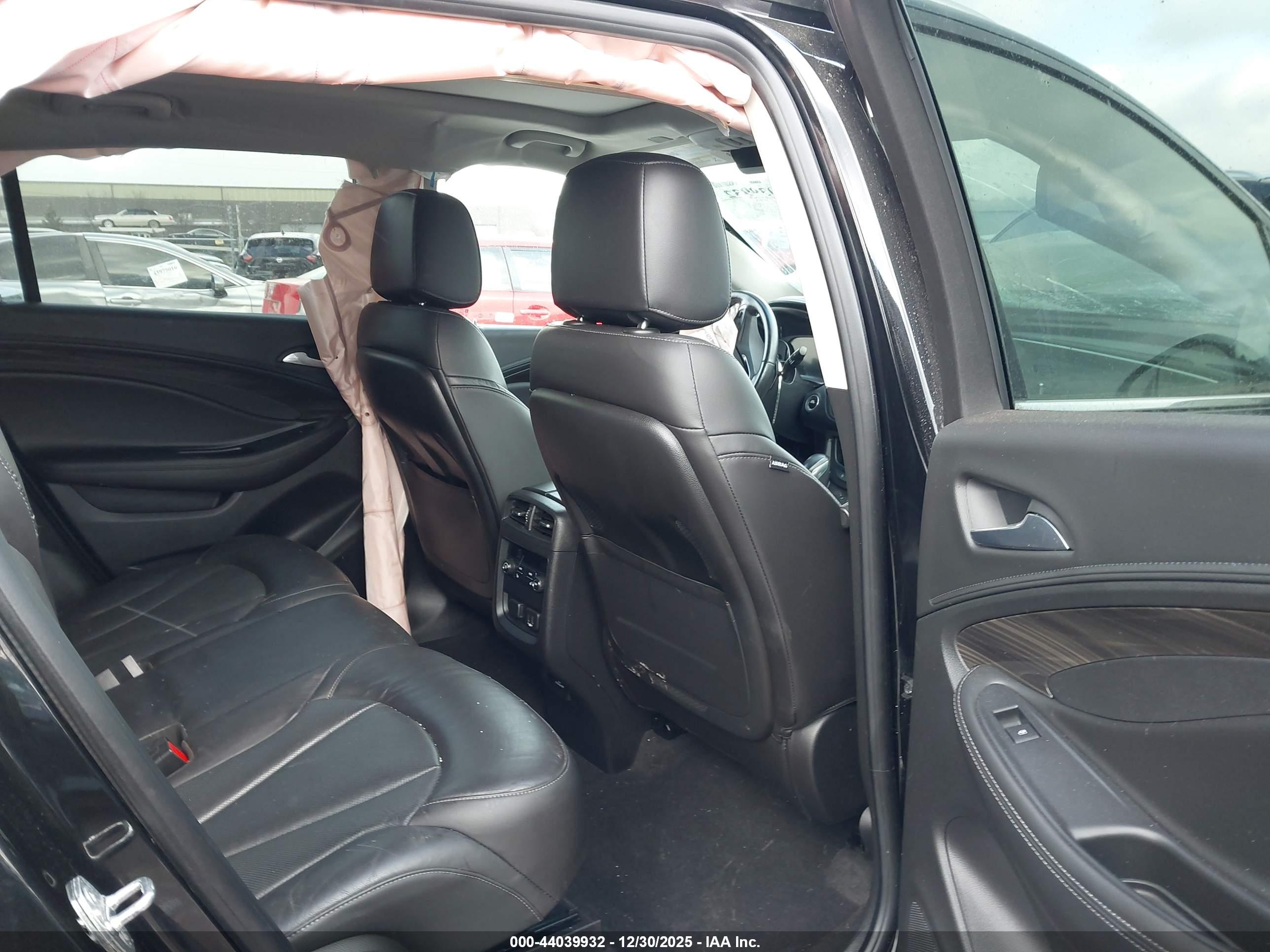 BUICK ENVISION image 8