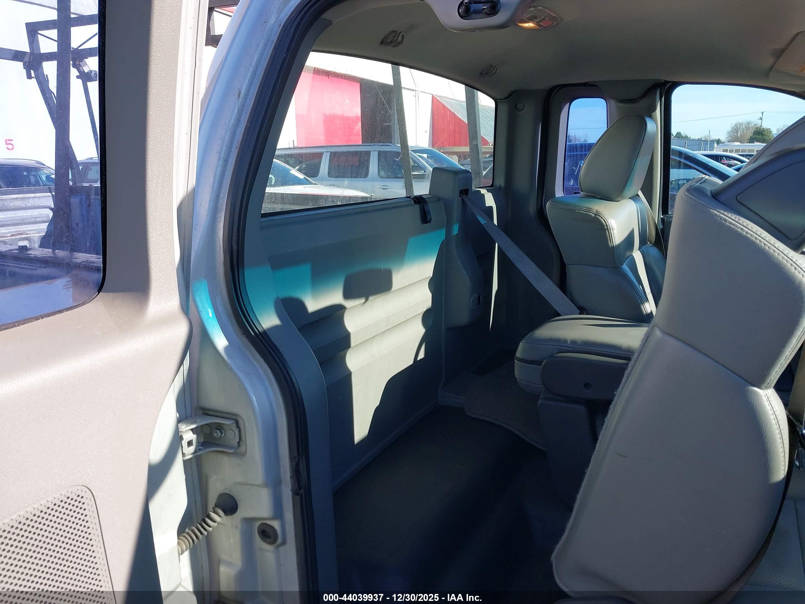 FORD F-150 image 8