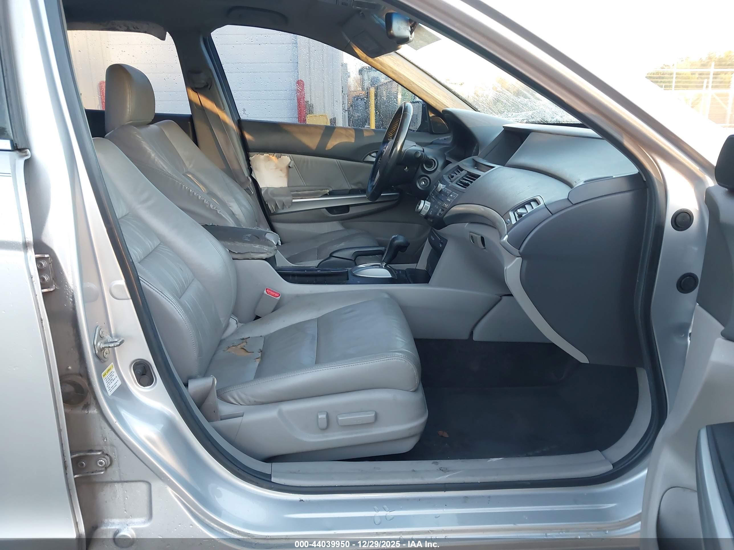 HONDA ACCORD image 5
