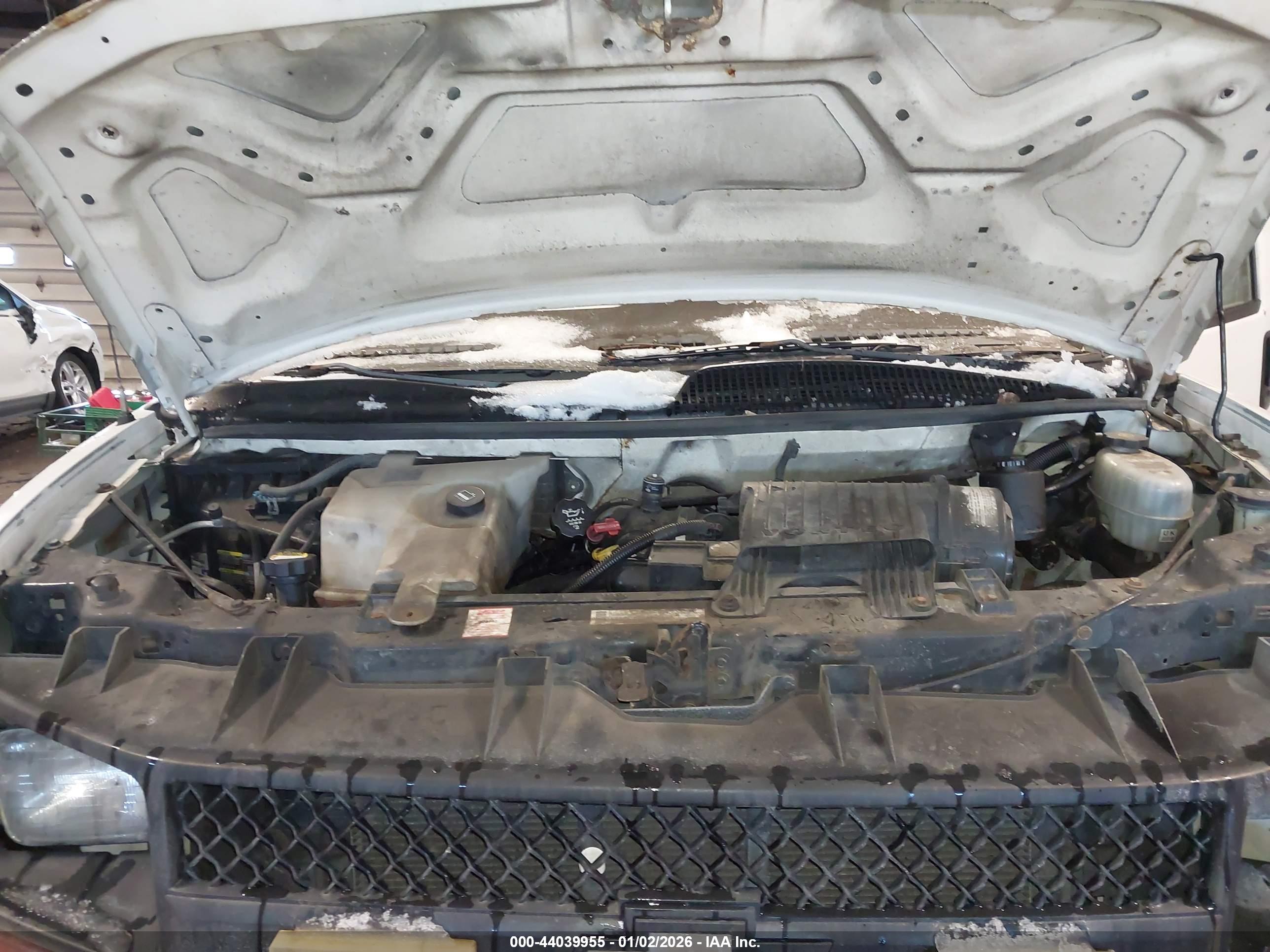 CHEVROLET EXPRESS image 10