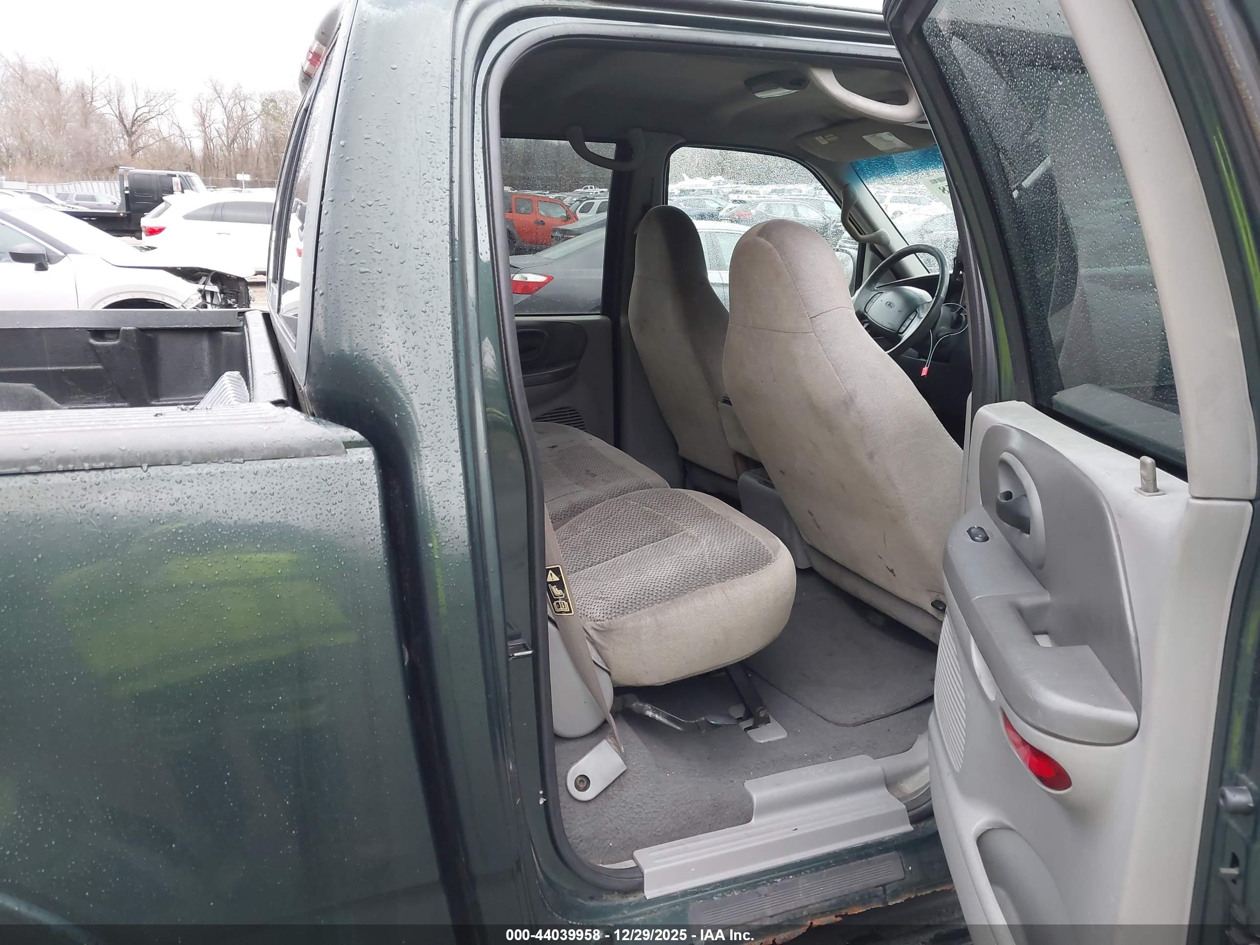 FORD F-150 image 8
