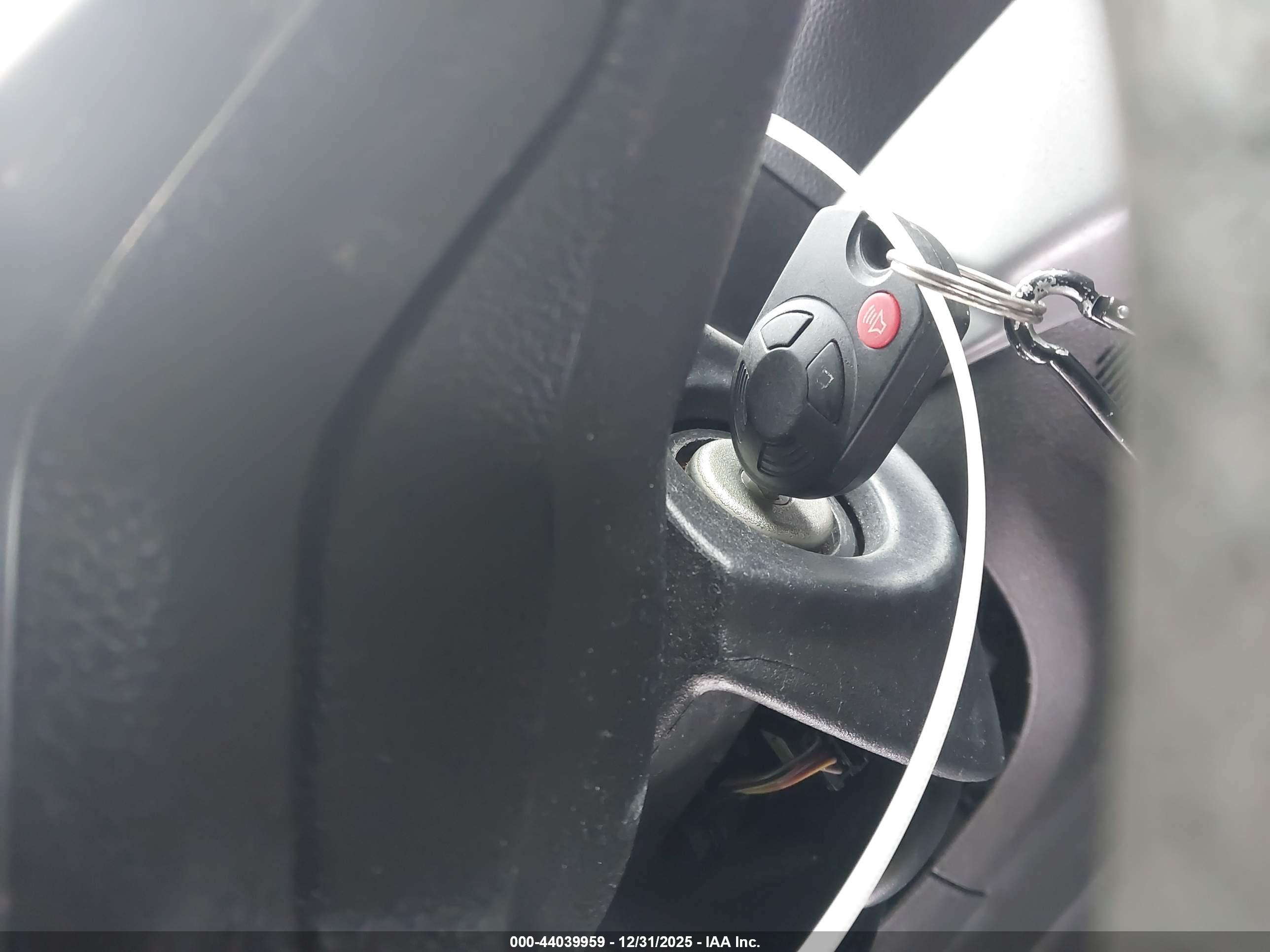 FORD ESCAPE image 11