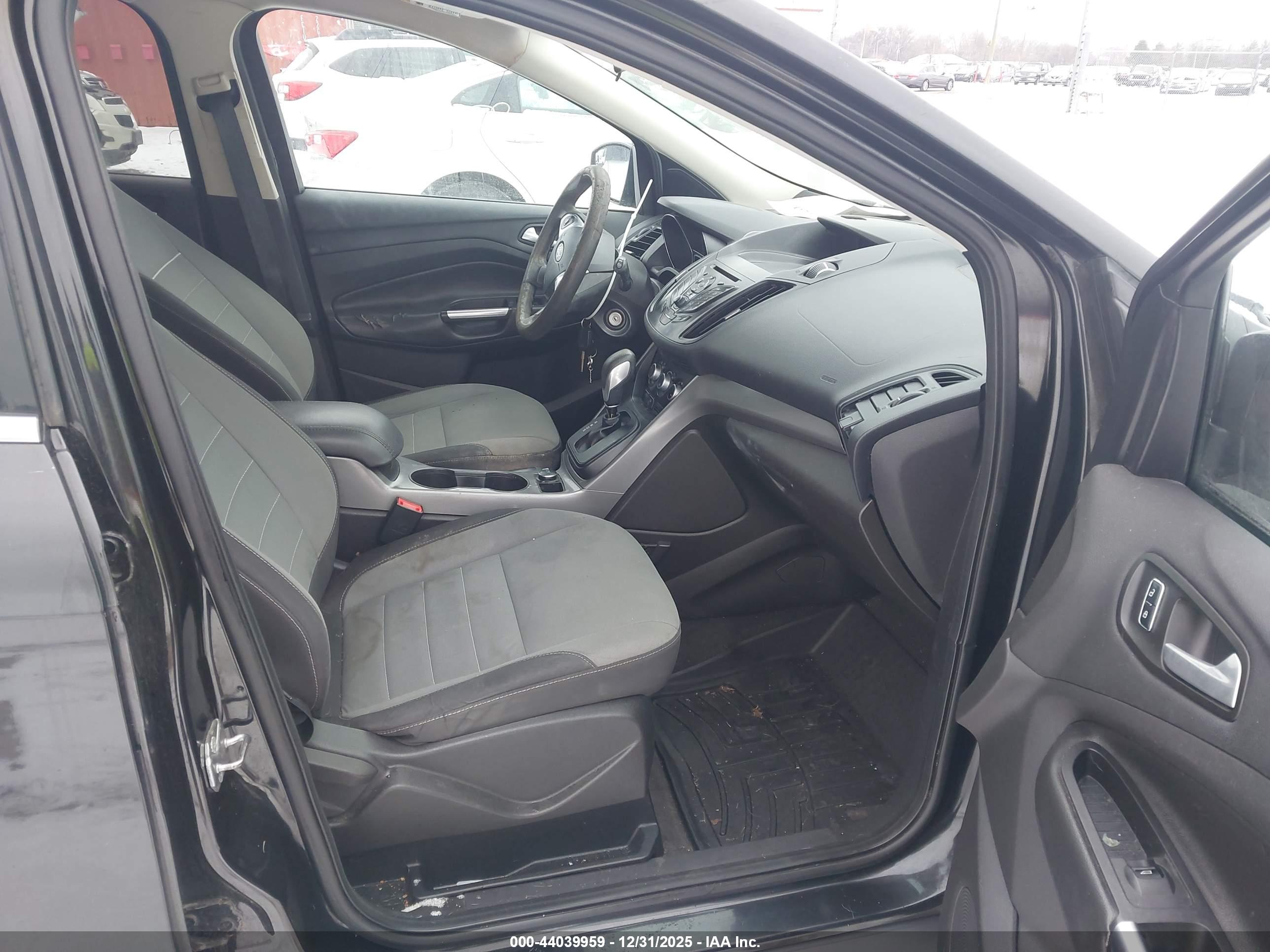 FORD ESCAPE image 5