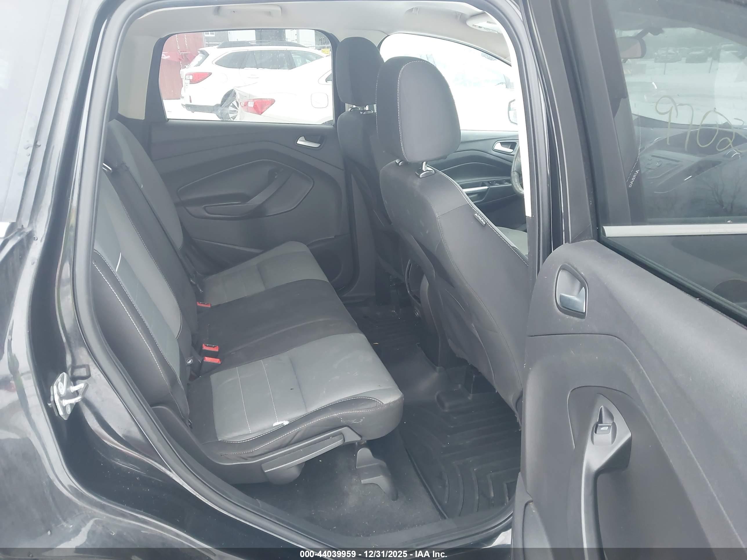 FORD ESCAPE image 8