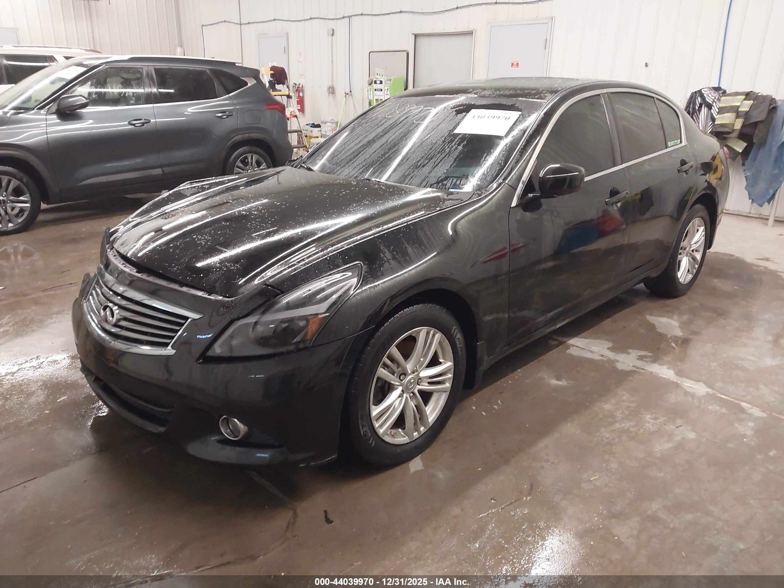 INFINITI G37X image 2