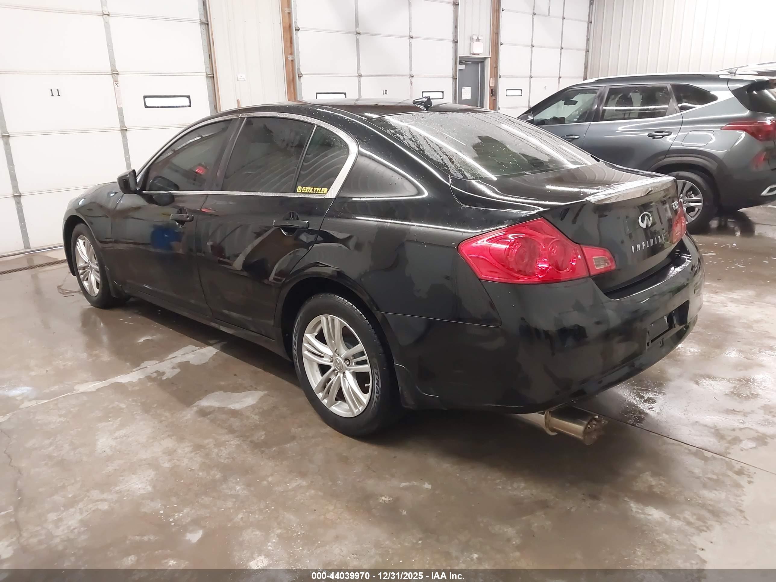 INFINITI G37X image 3