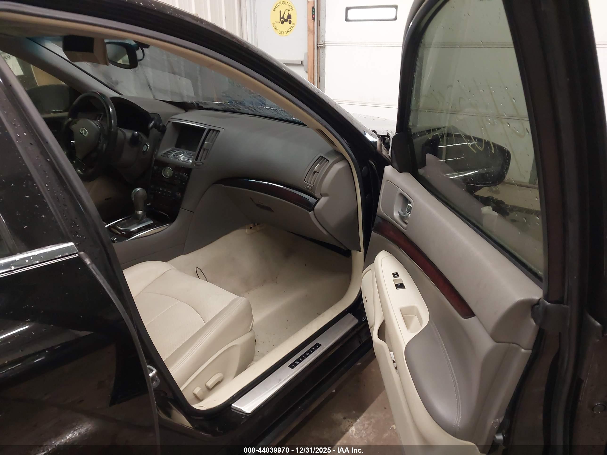 INFINITI G37X image 5