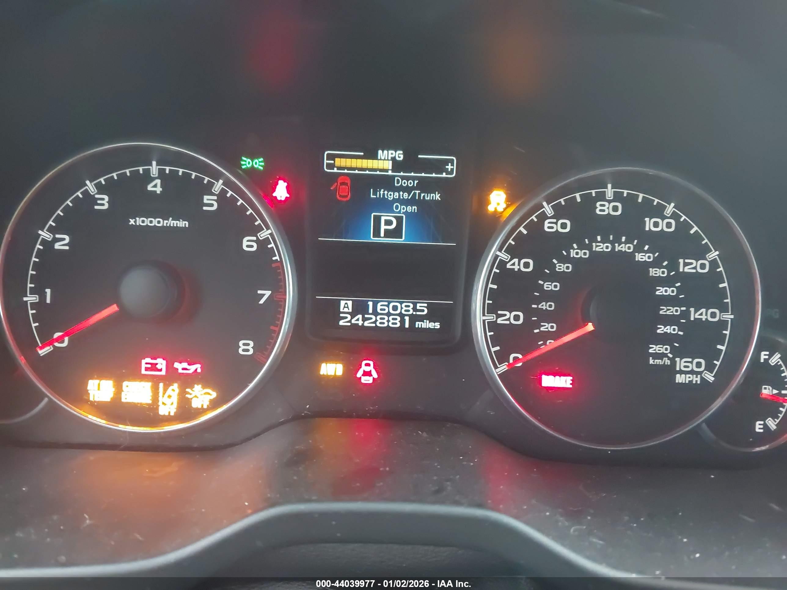 SUBARU OUTBACK image 7