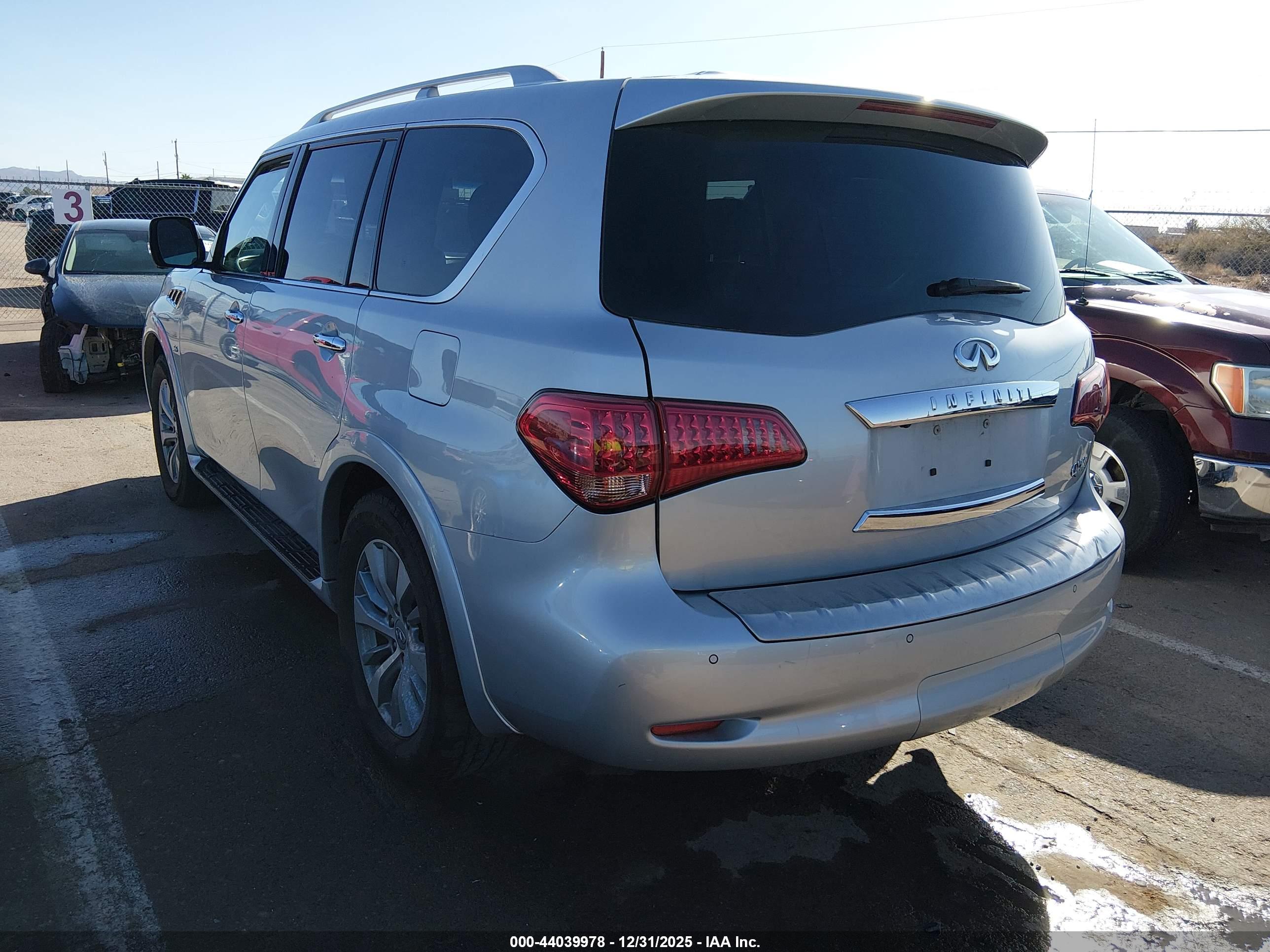 INFINITI QX80 image 3