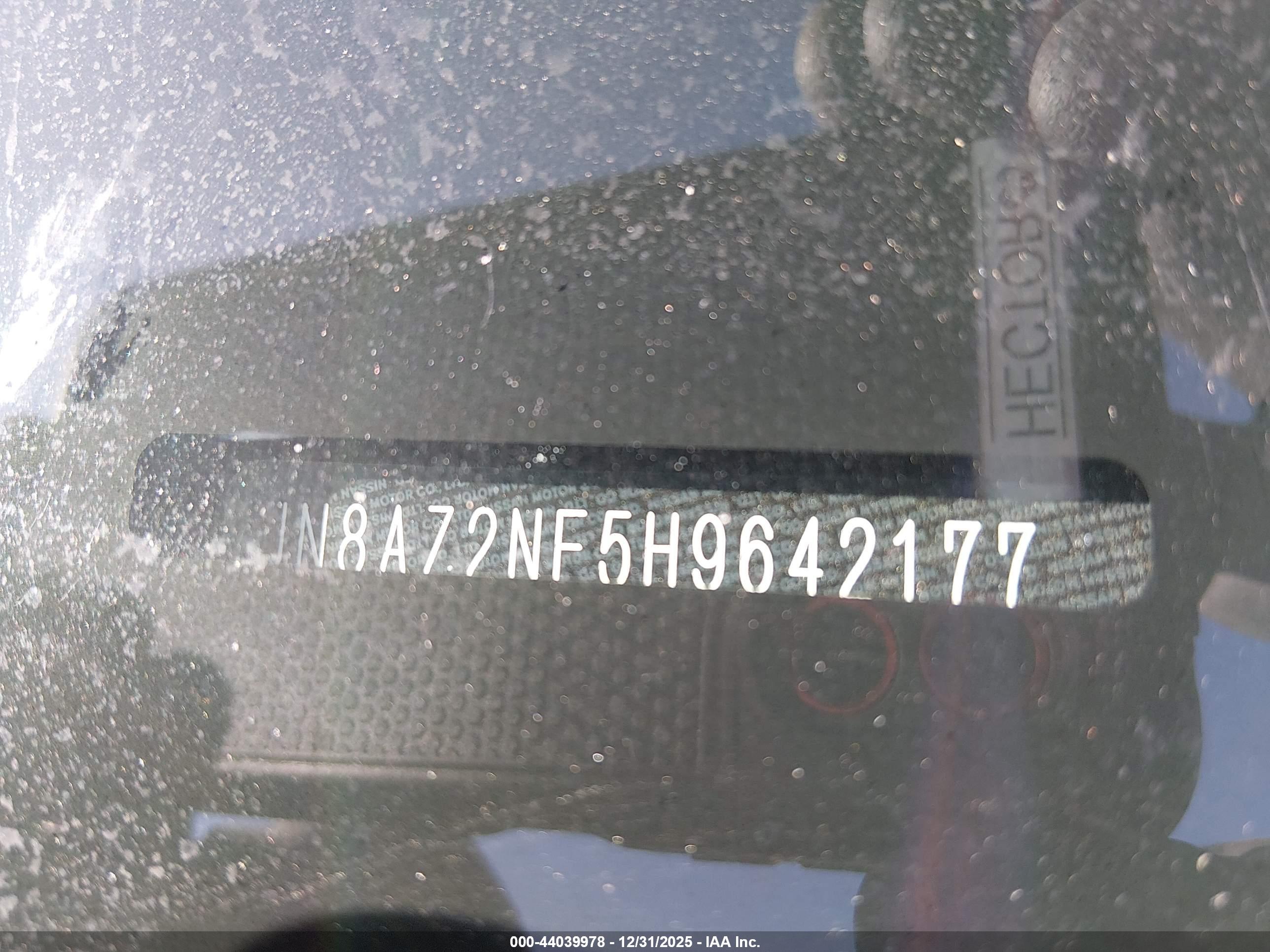 INFINITI QX80 image 9