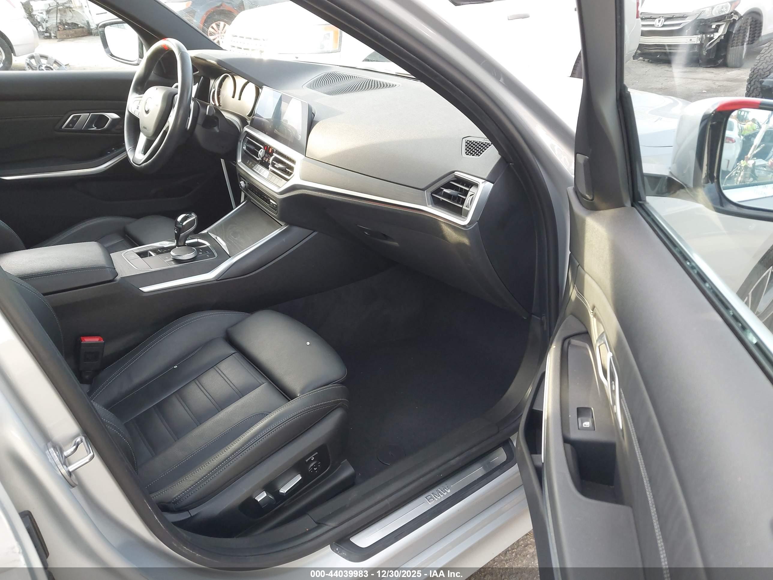 BMW 330I image 5