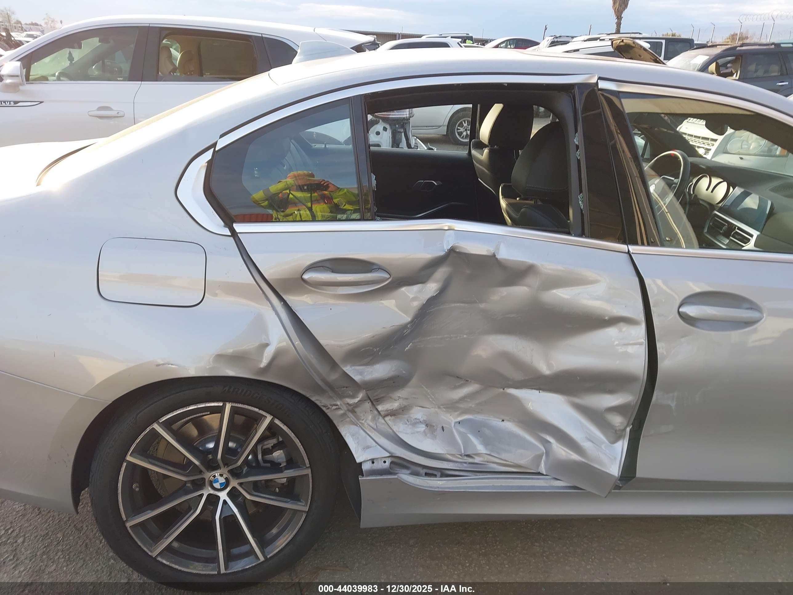 BMW 330I image 6