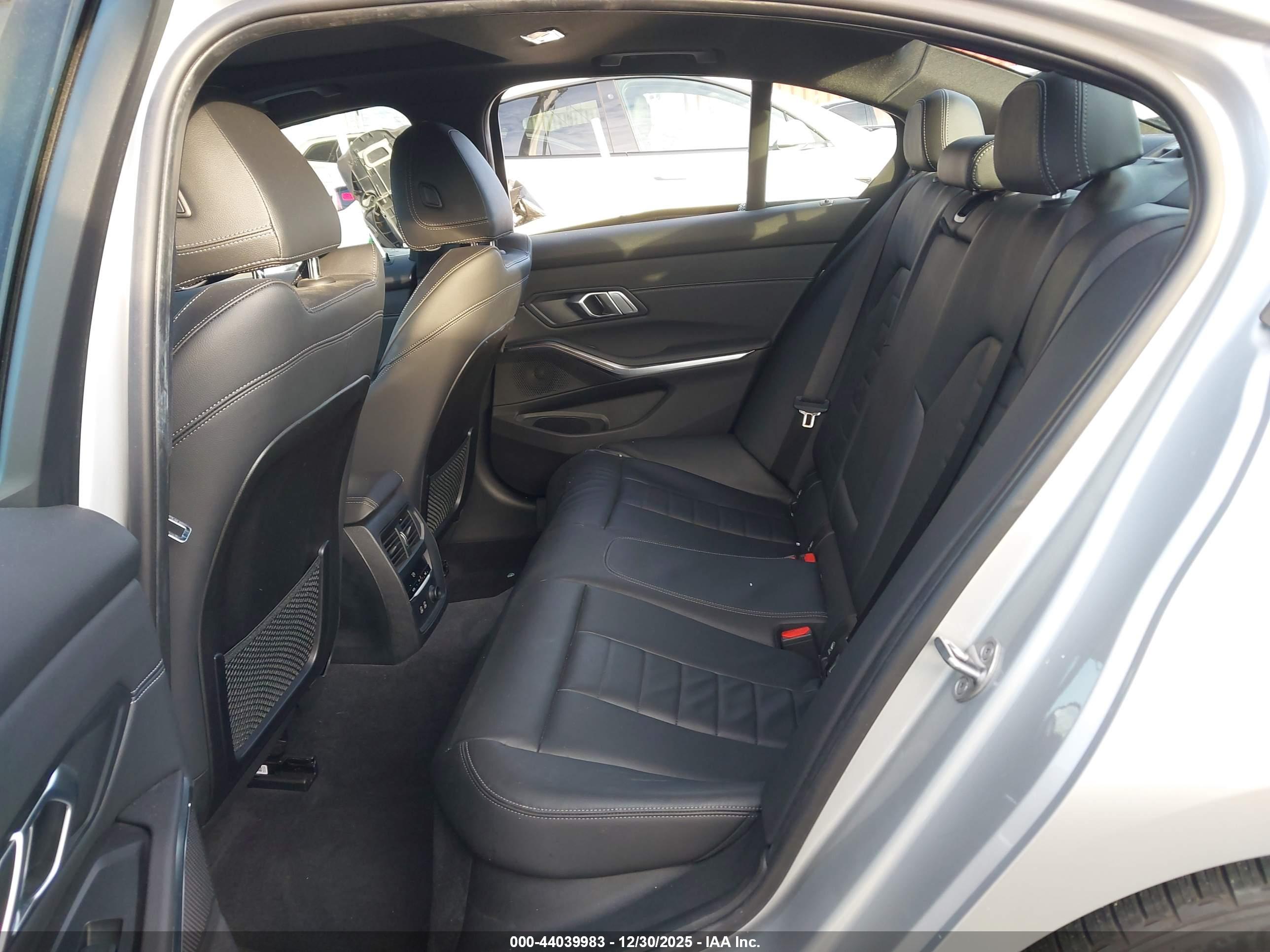 BMW 330I image 8