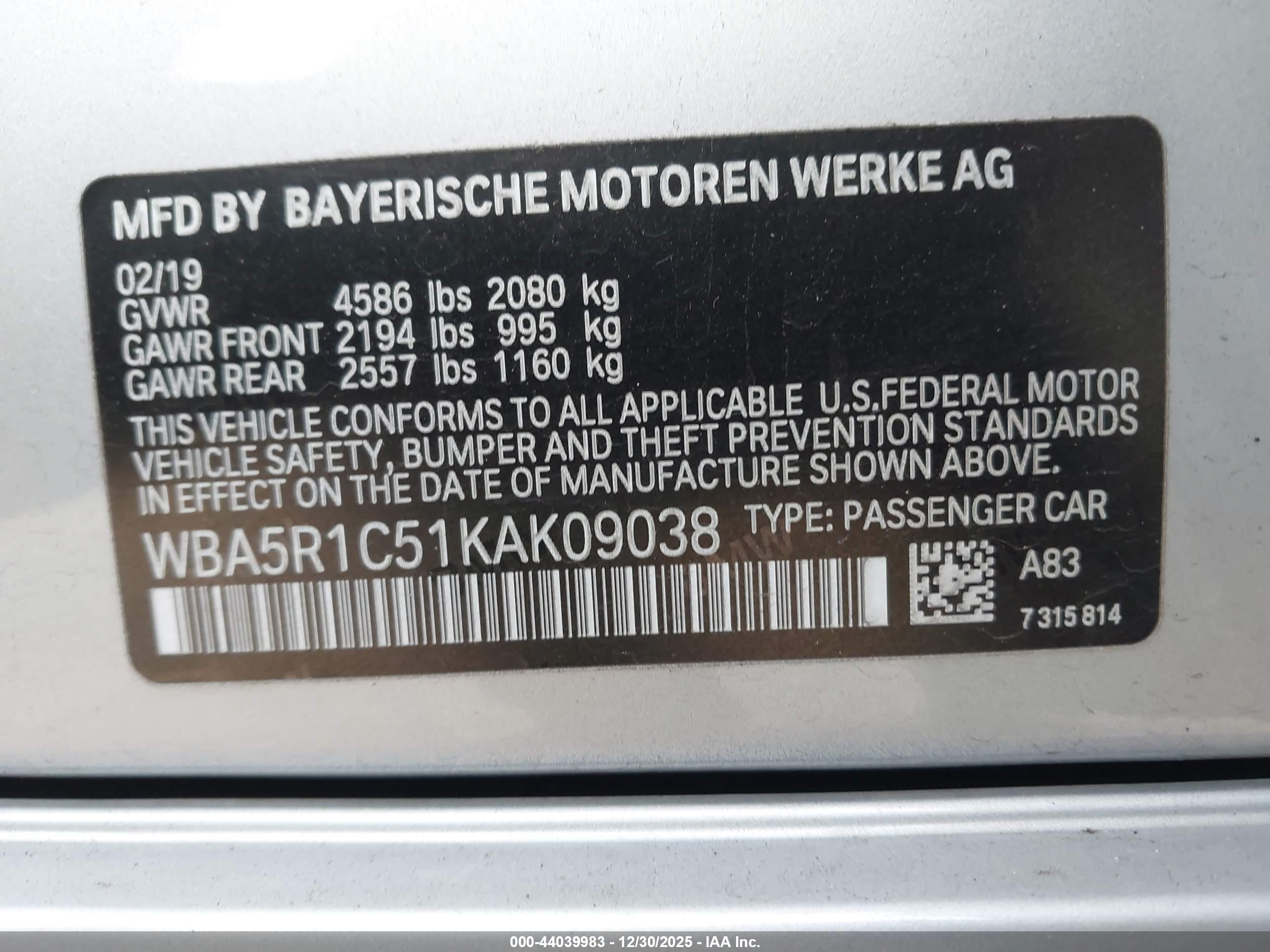 BMW 330I image 9