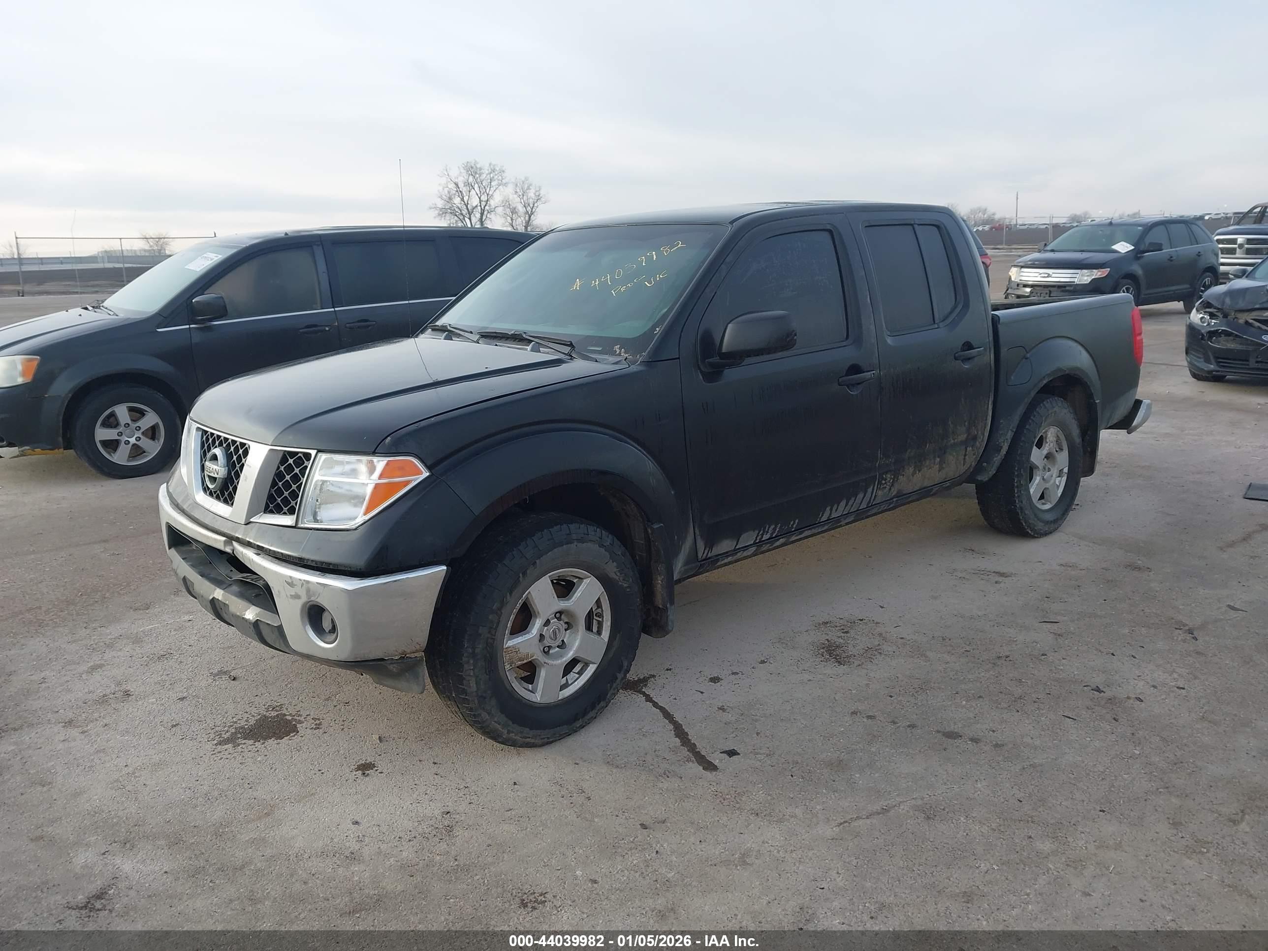 NISSAN FRONTIER image 2