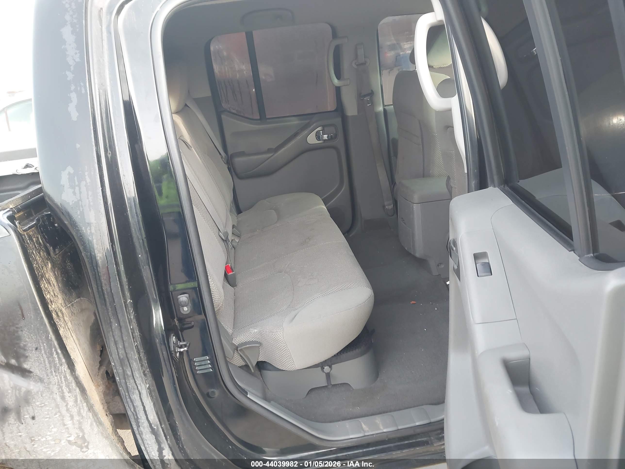 NISSAN FRONTIER image 8
