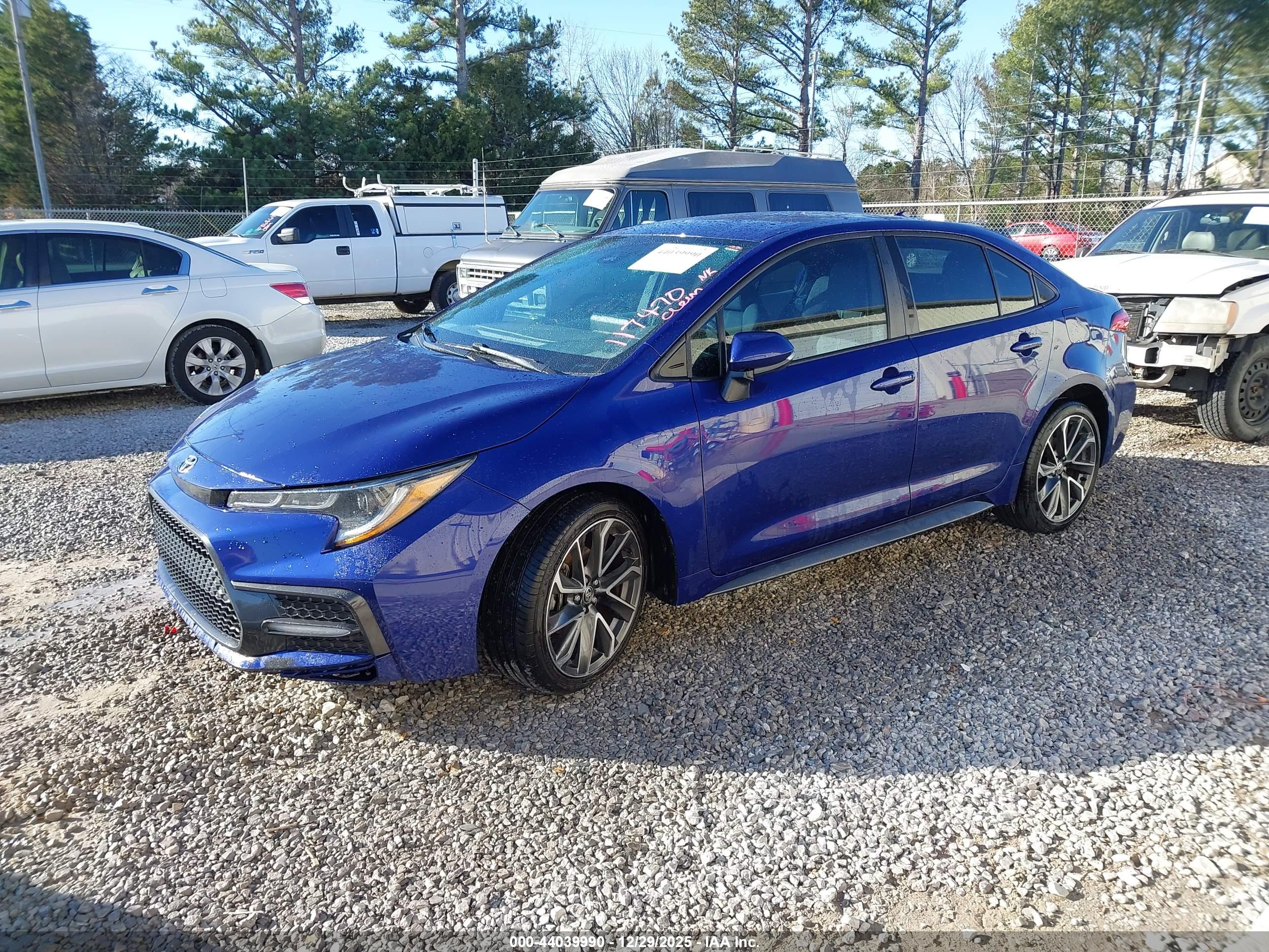 TOYOTA COROLLA image 2
