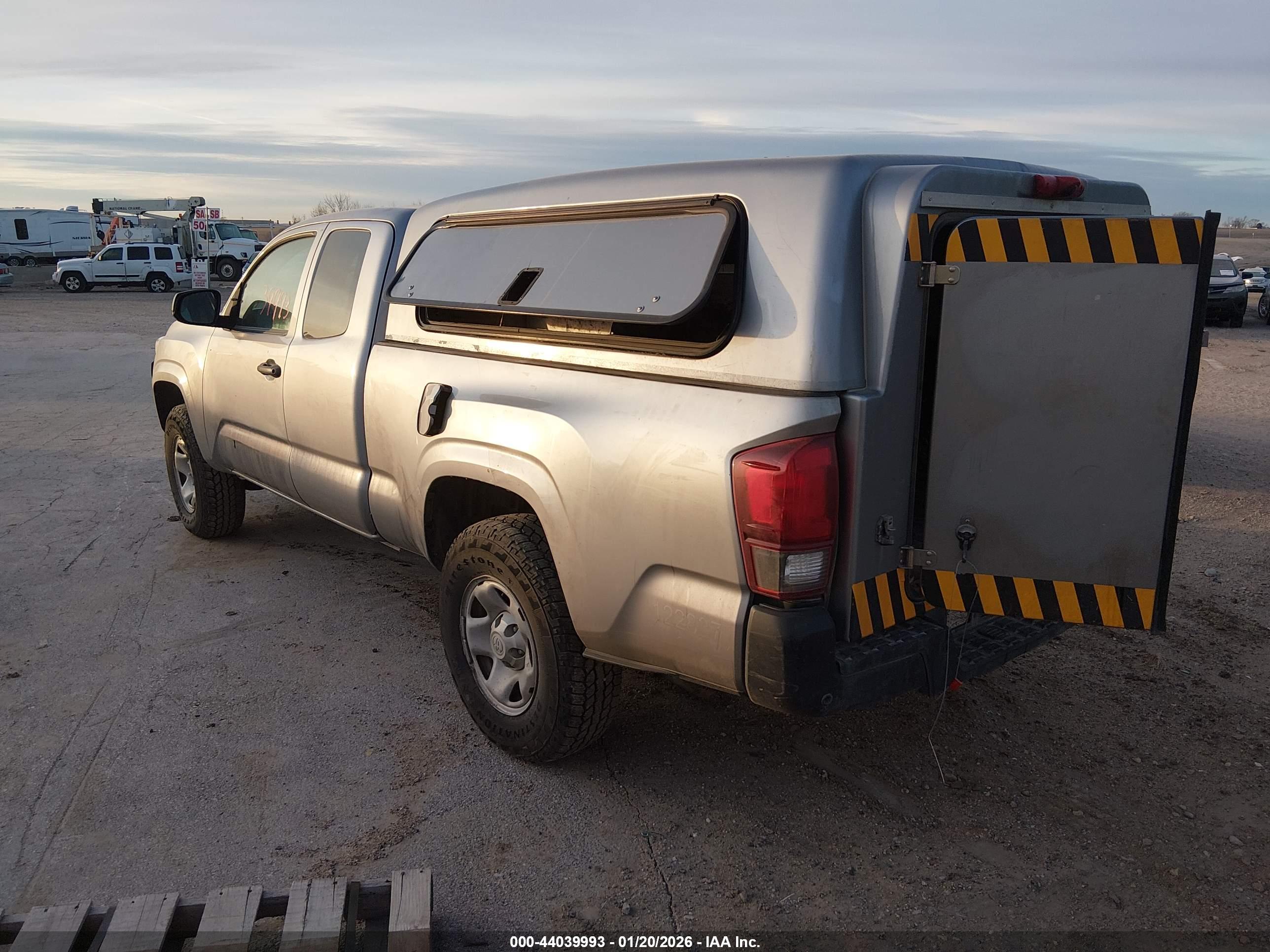 TOYOTA TACOMA image 3