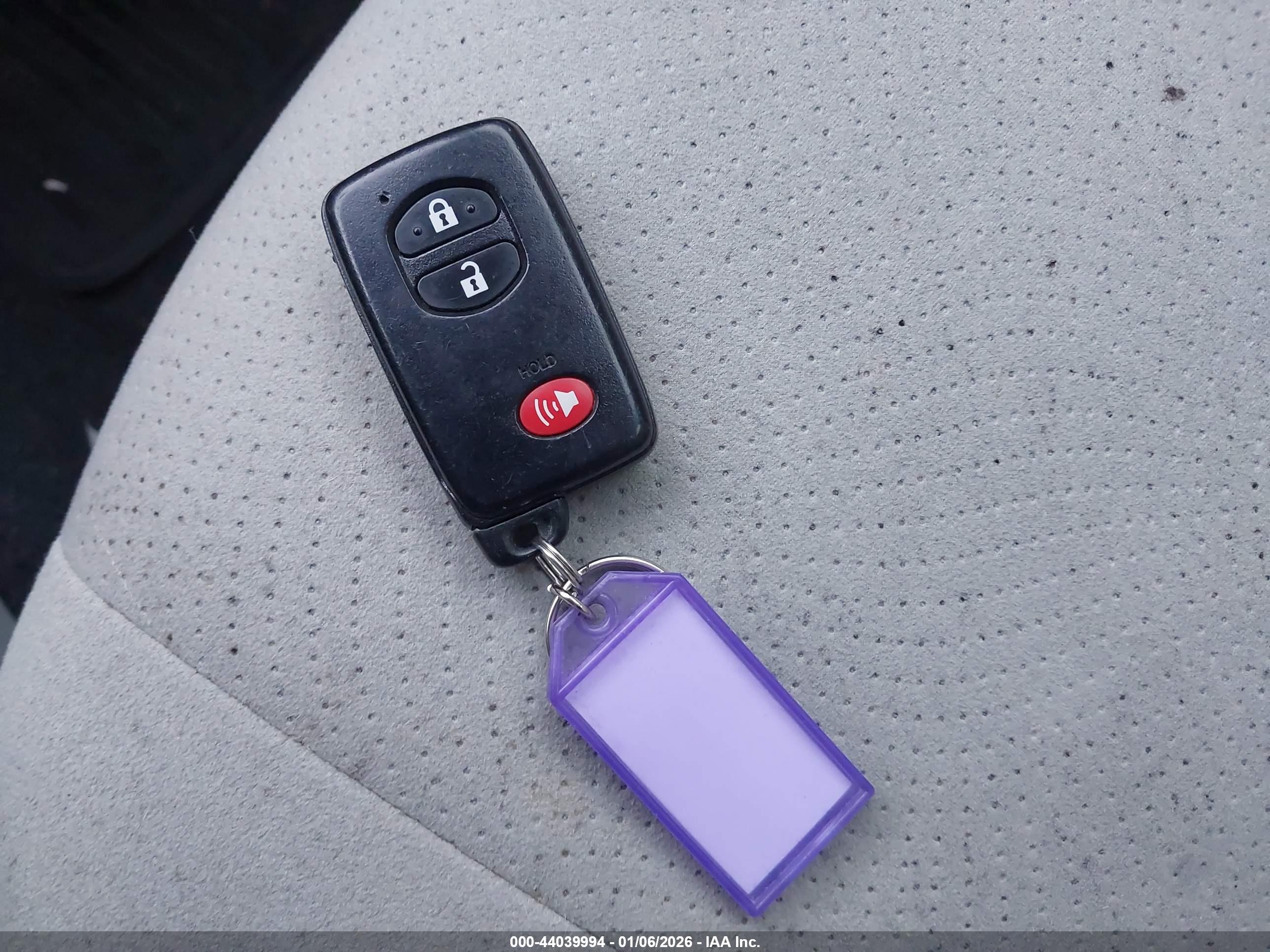 TOYOTA PRIUS image 11