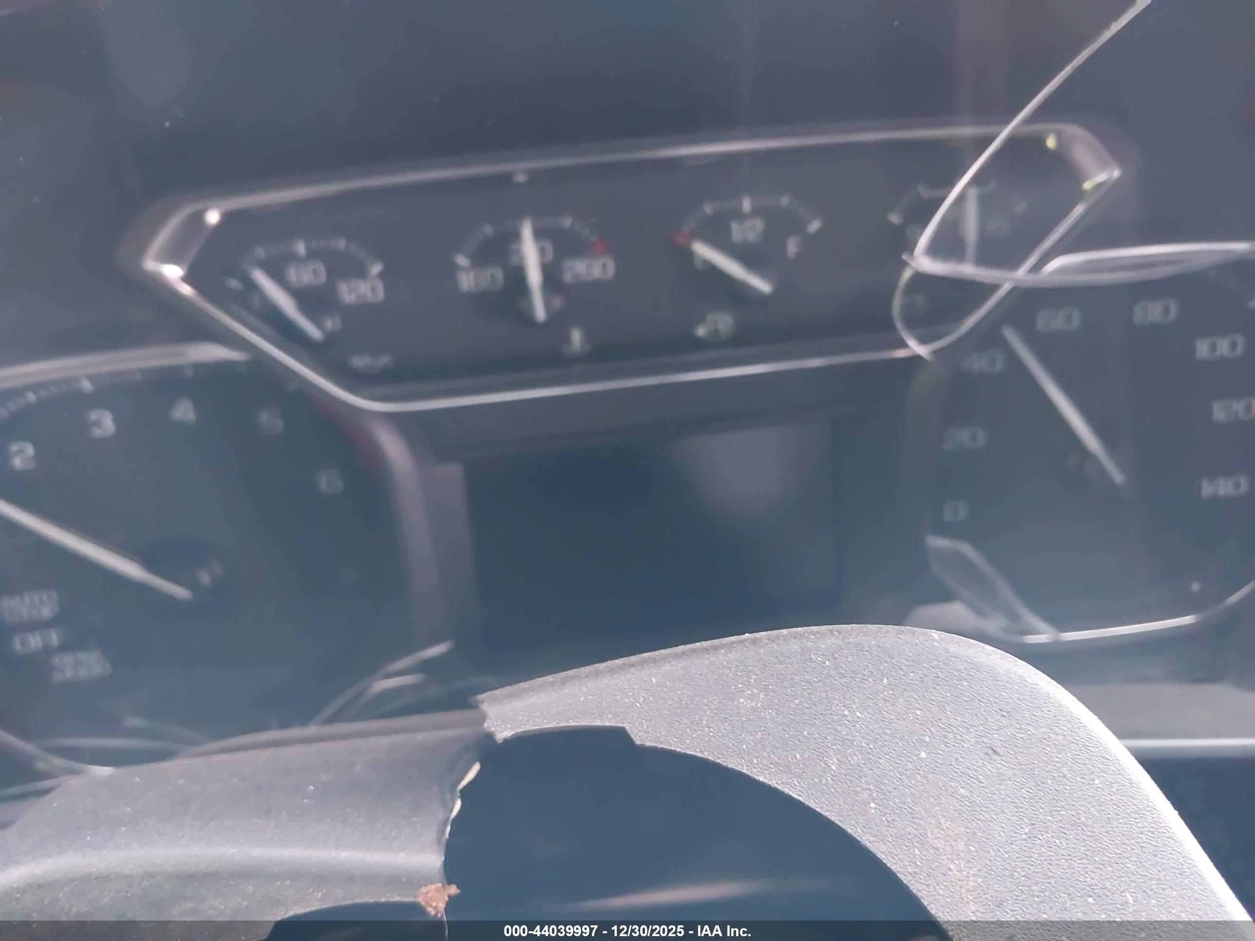 GMC SIERRA image 7