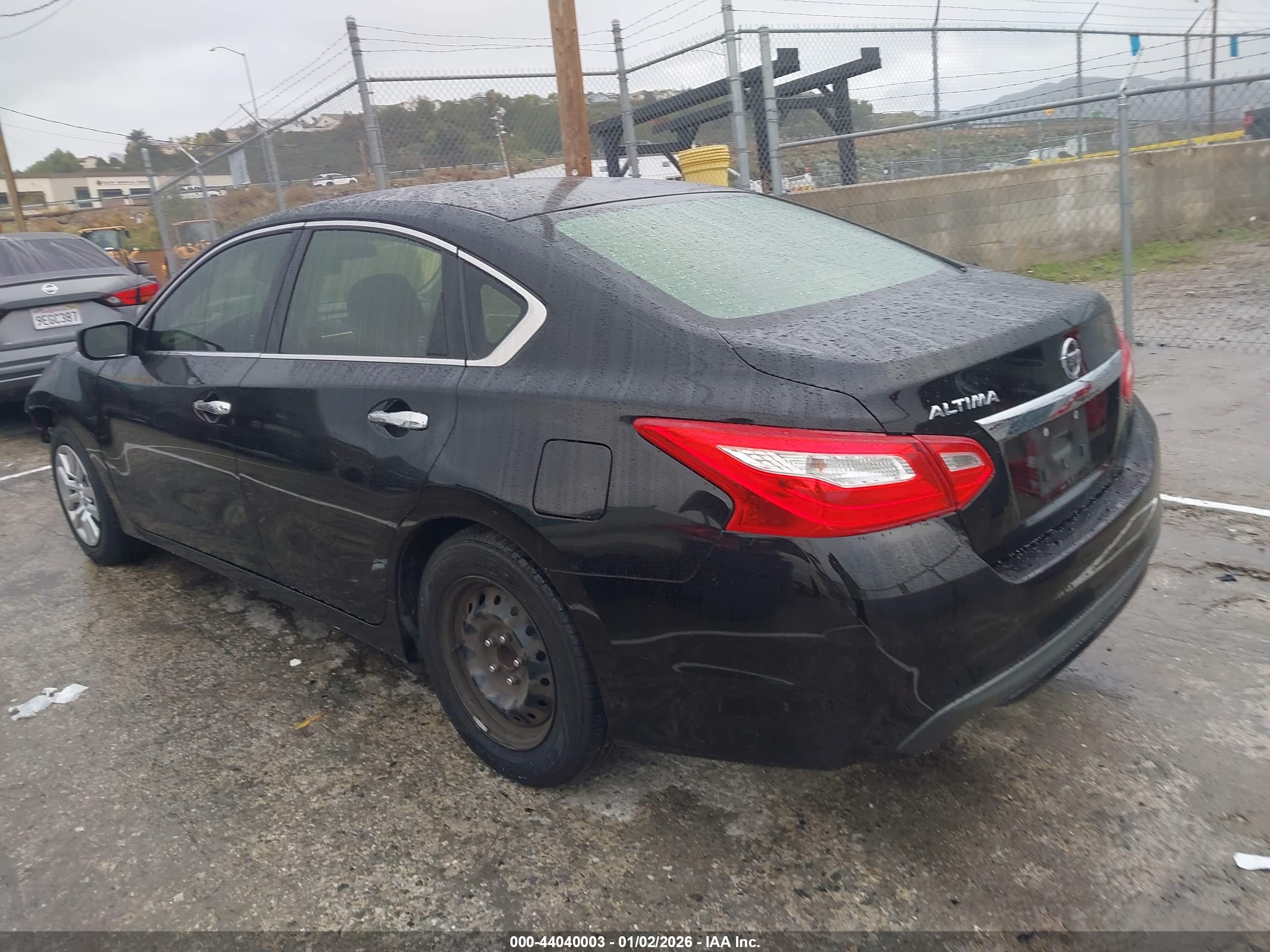 NISSAN ALTIMA image 3