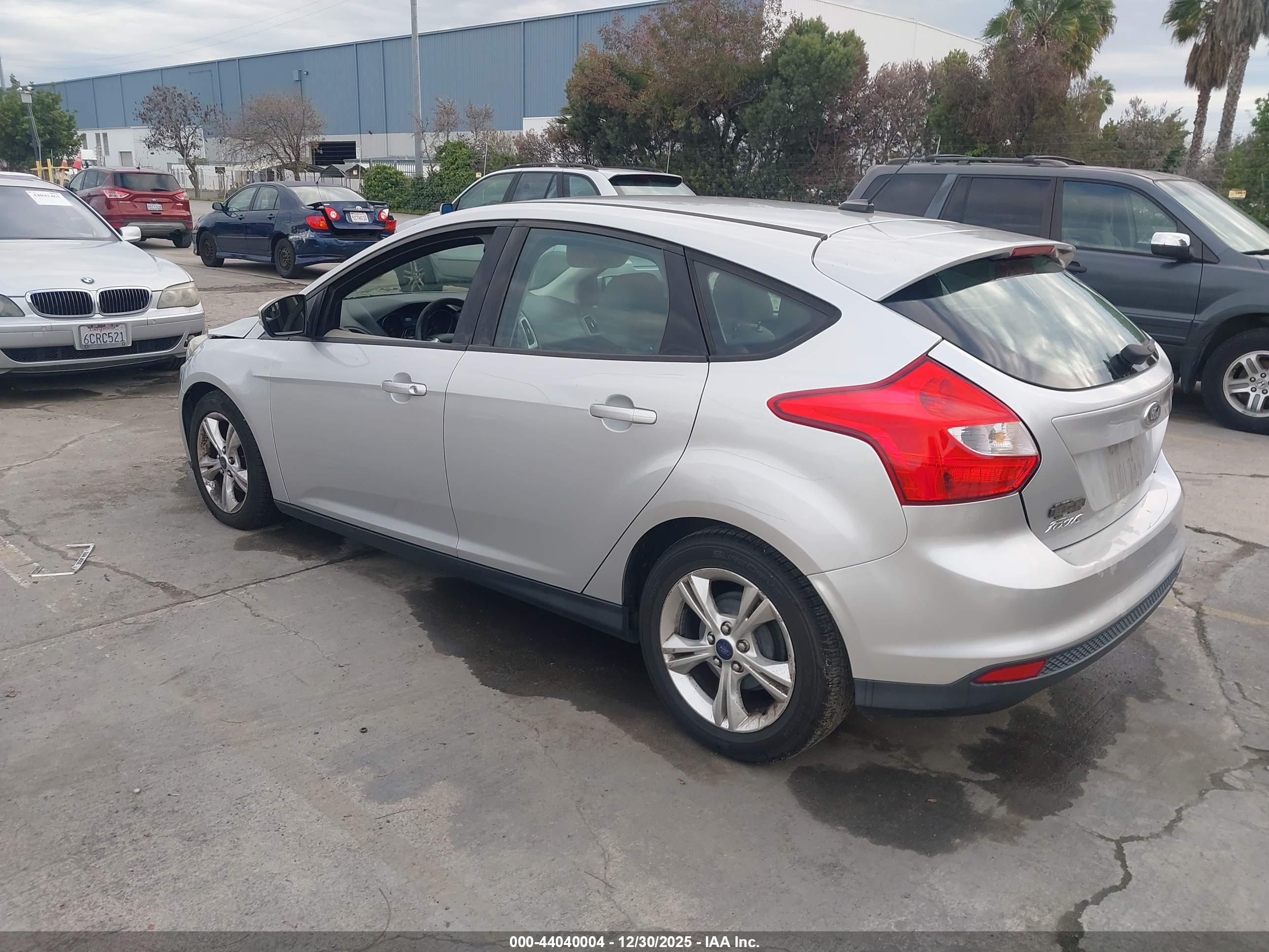 FORD FOCUS image 3