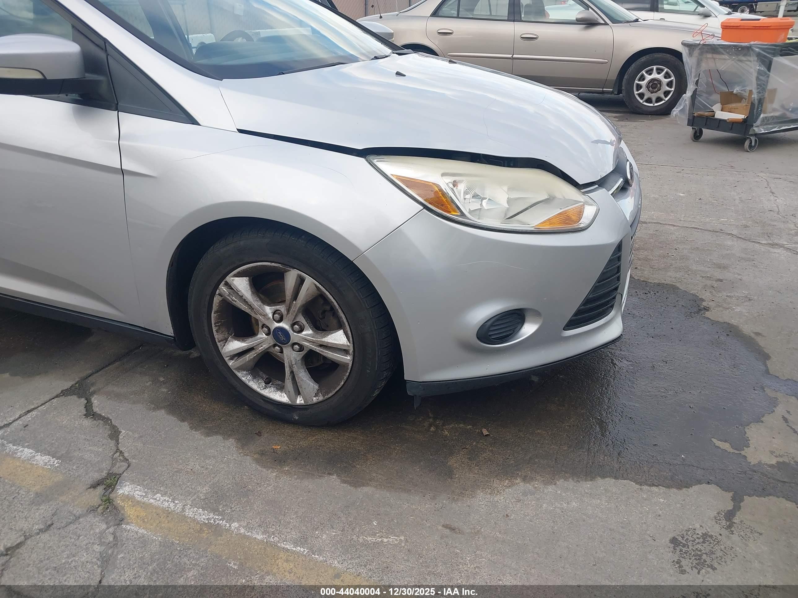 FORD FOCUS image 6
