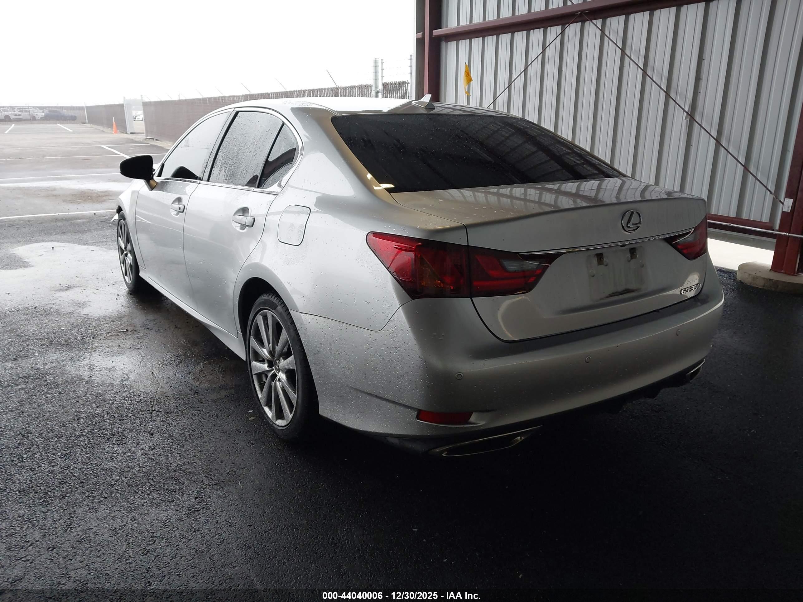 LEXUS GS image 3