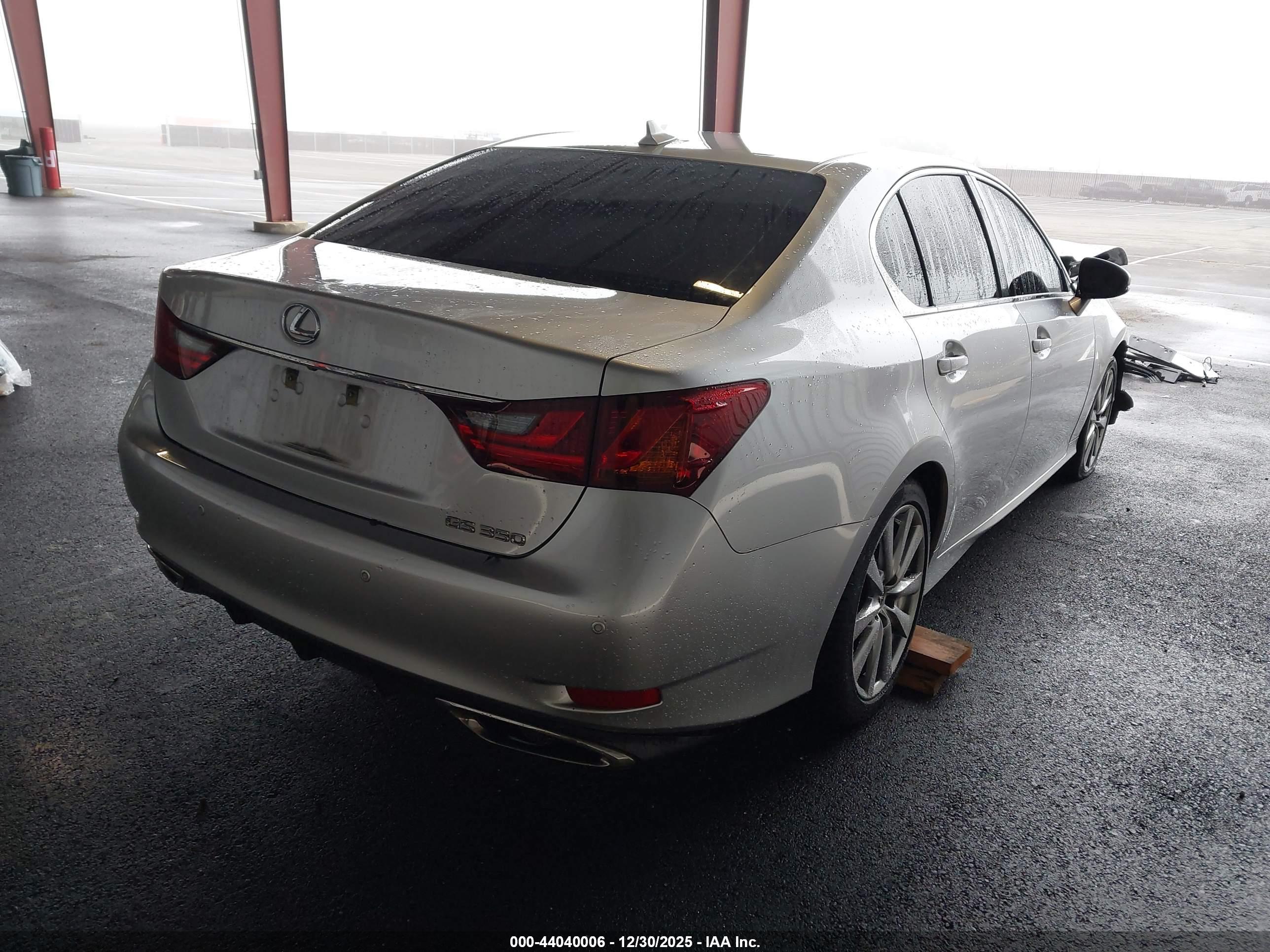 LEXUS GS image 4