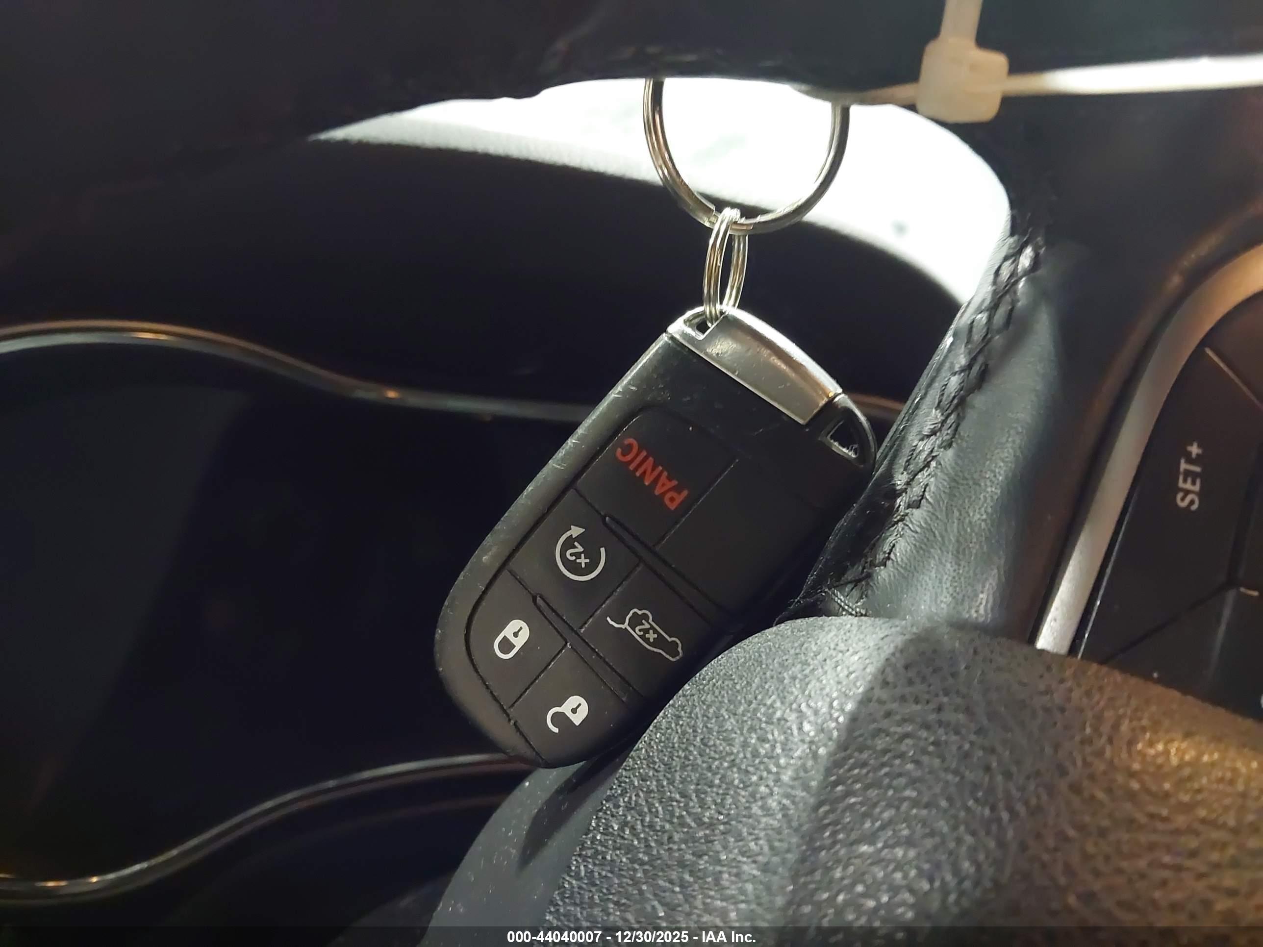 JEEP GRAND image 11