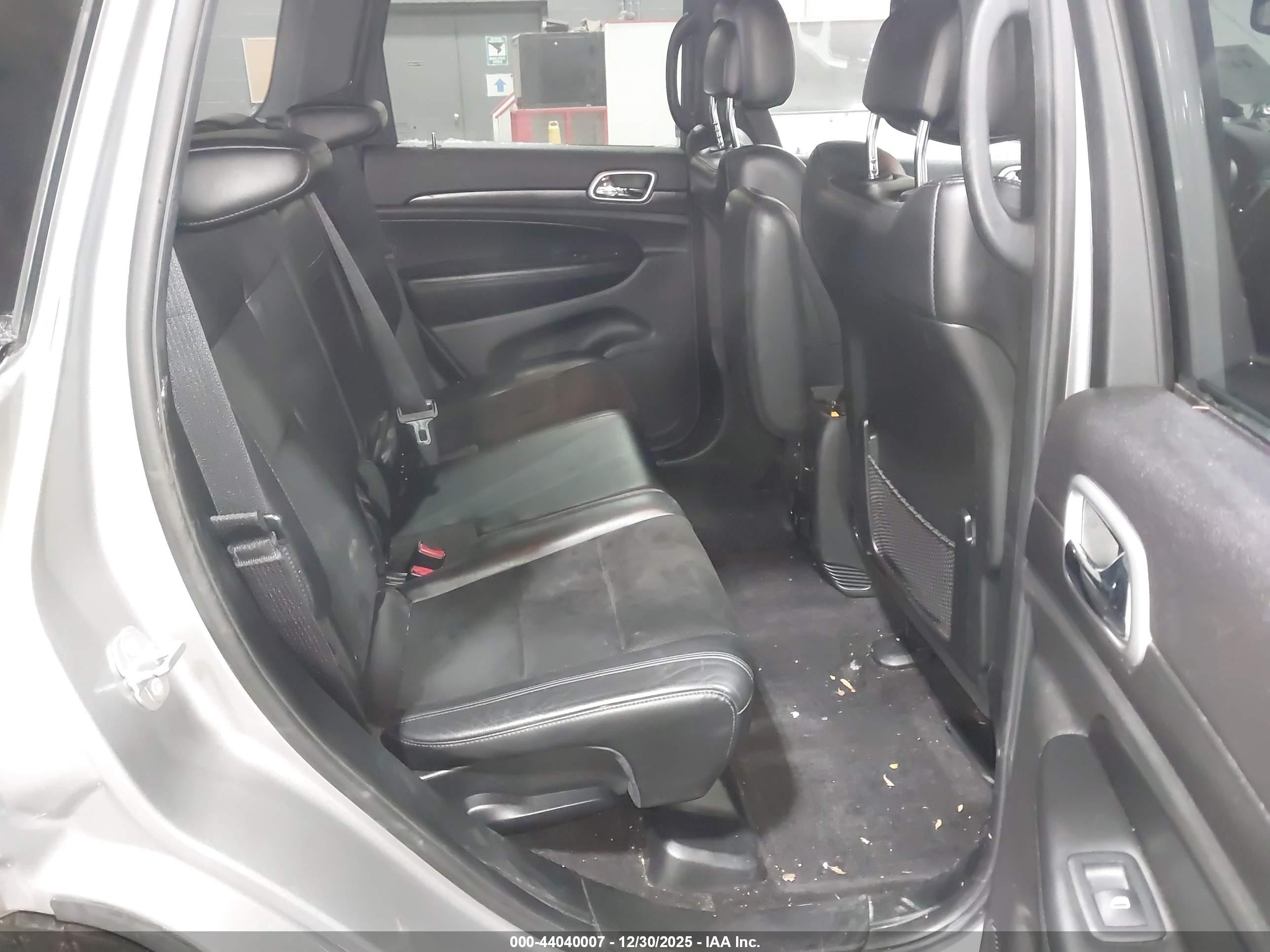 JEEP GRAND image 8