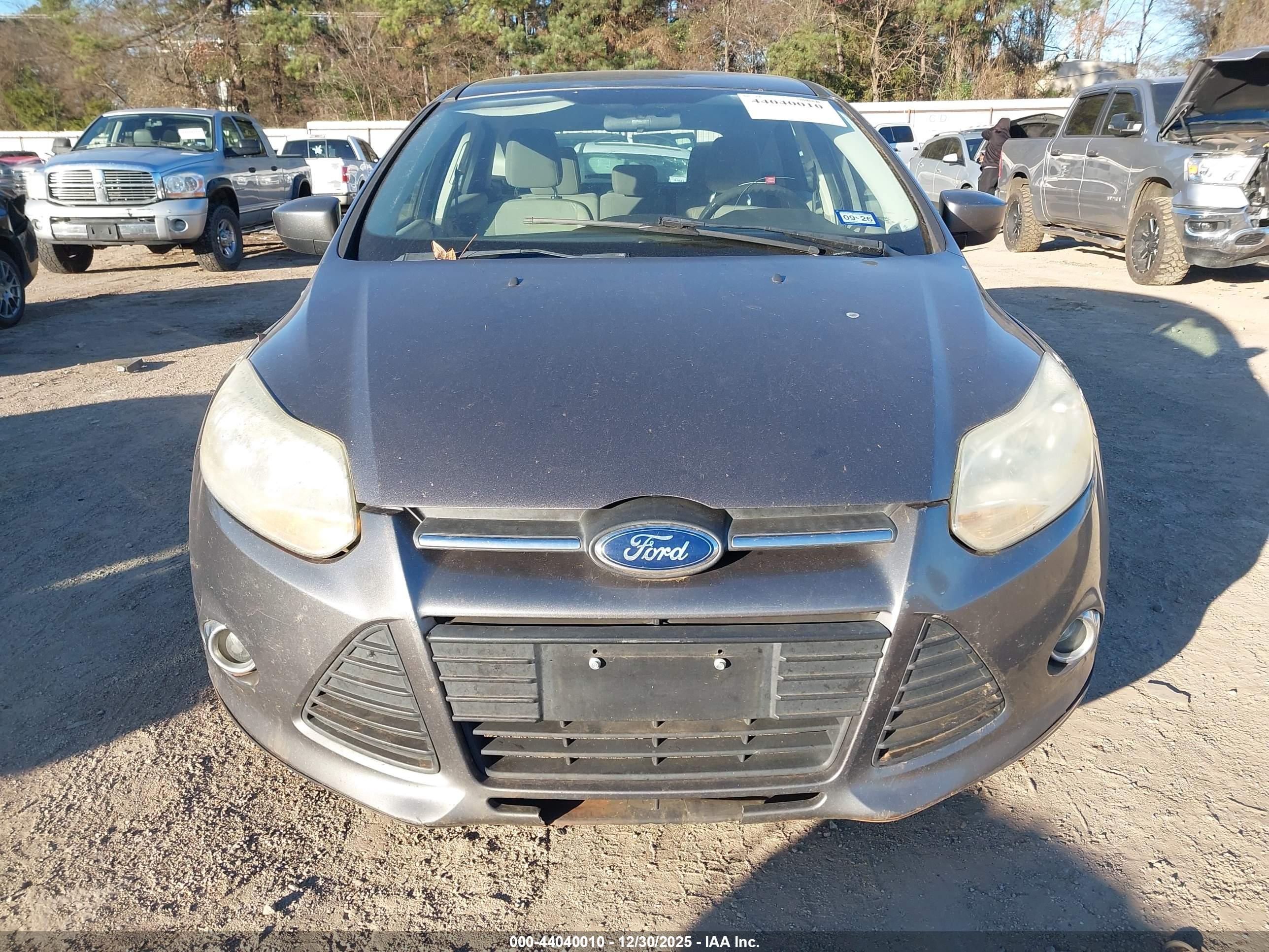 FORD FOCUS image 6
