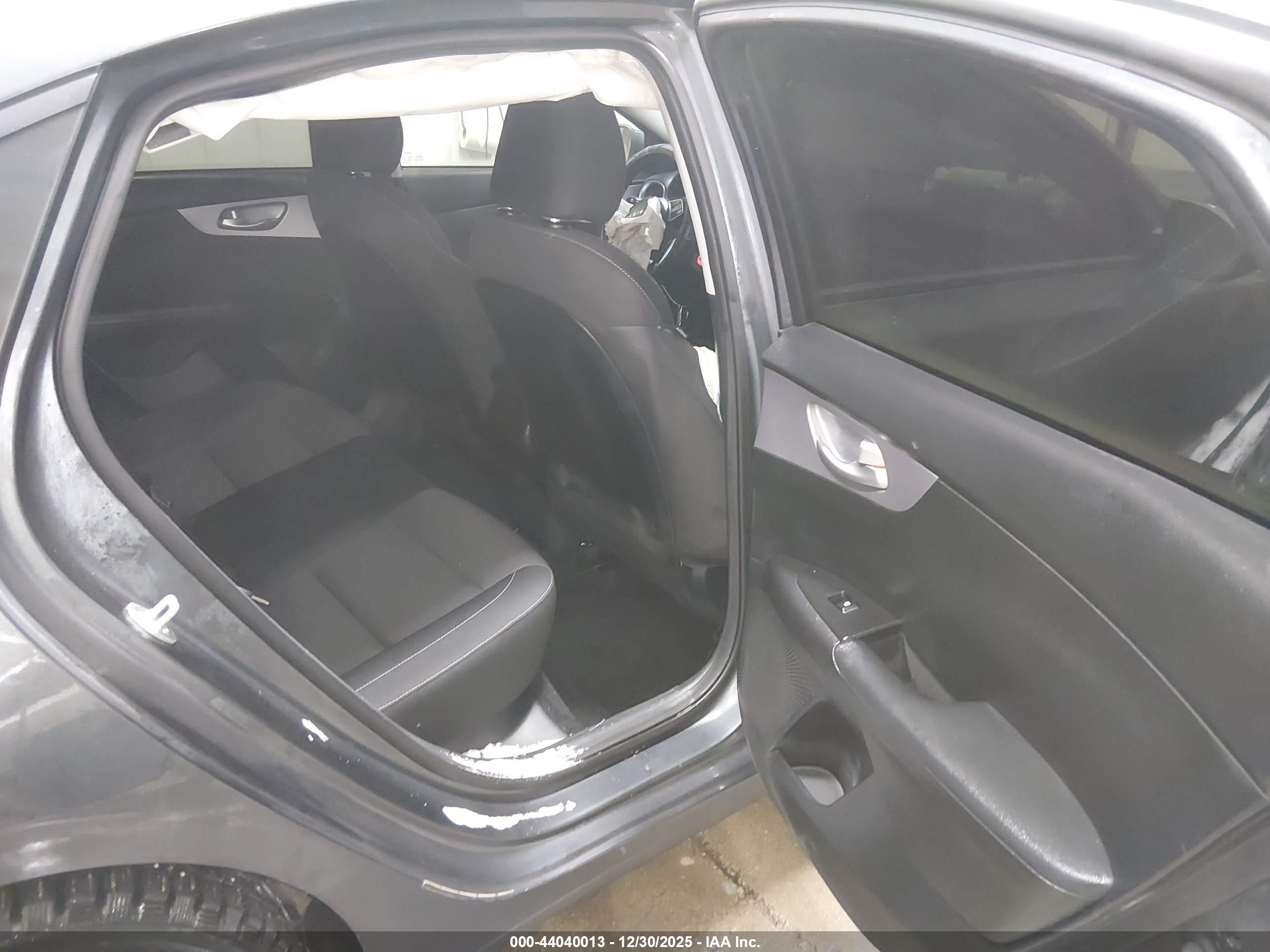 KIA FORTE image 8