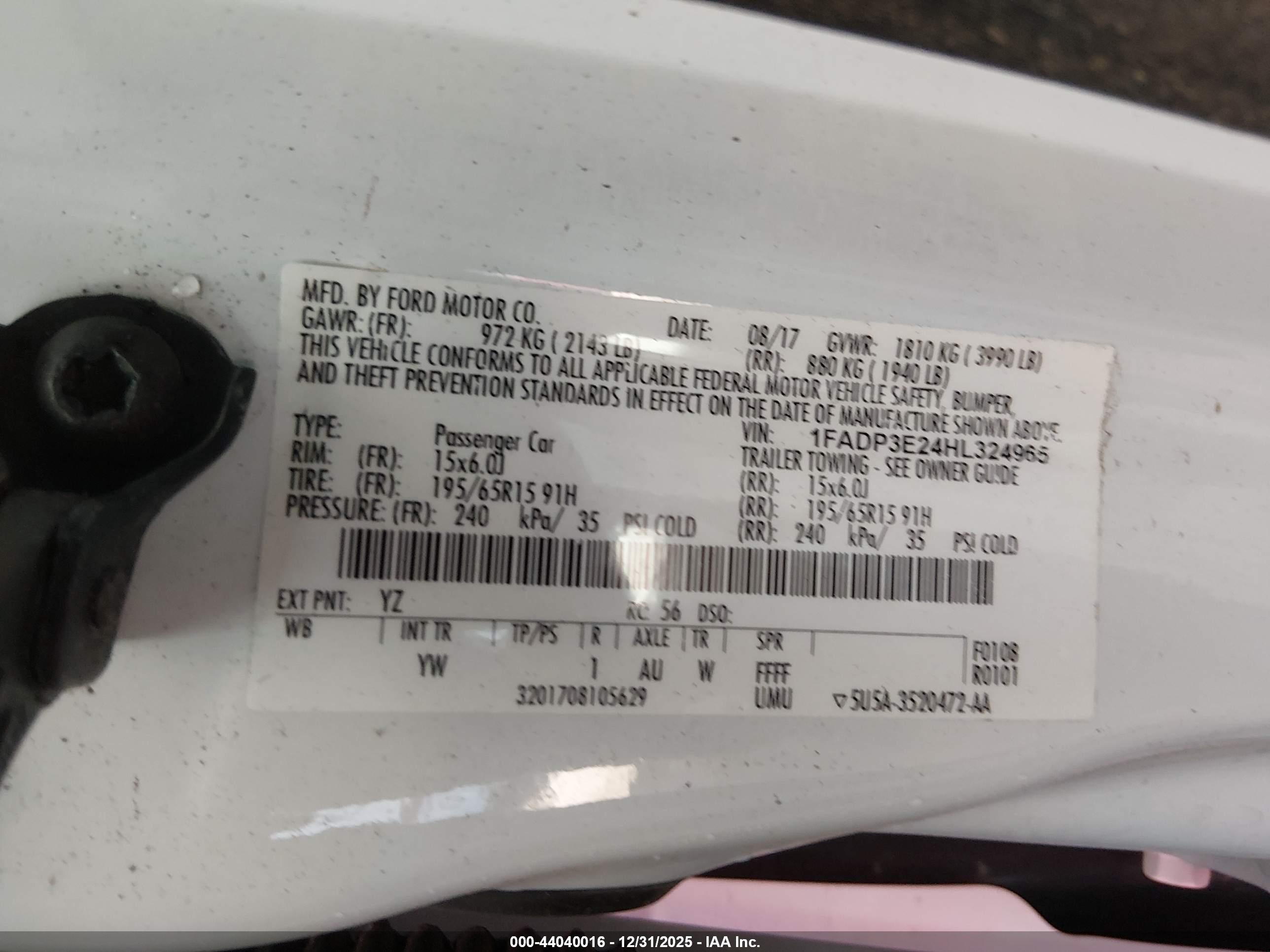 FORD FOCUS image 9