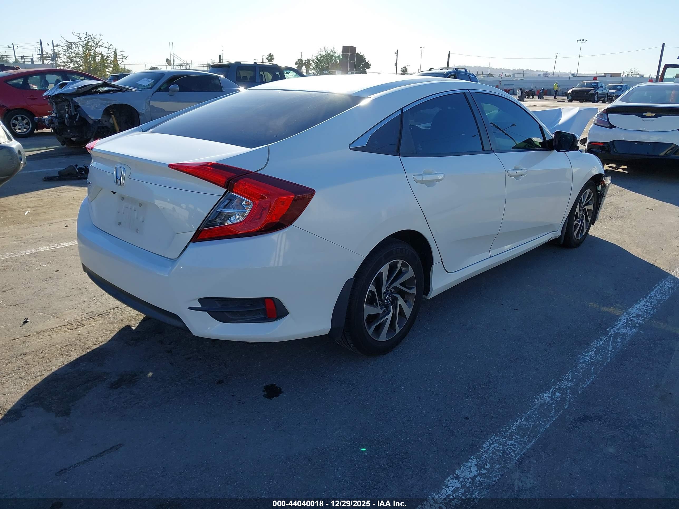 HONDA CIVIC image 4