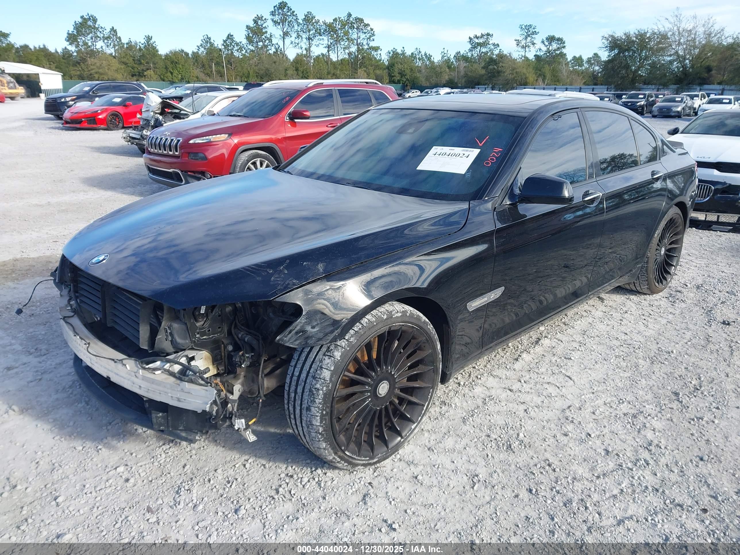 BMW 750I image 2