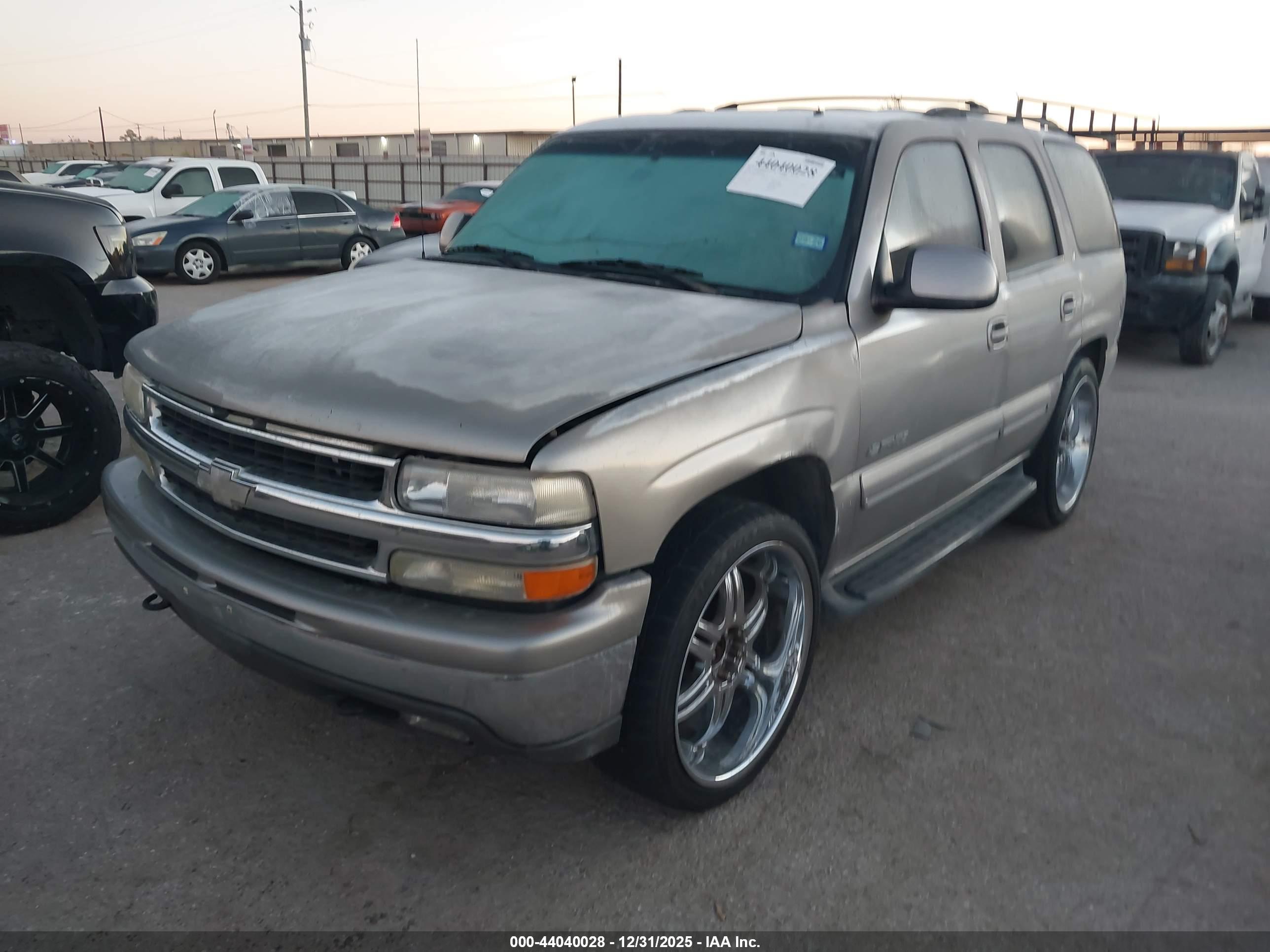 CHEVROLET TAHOE image 2