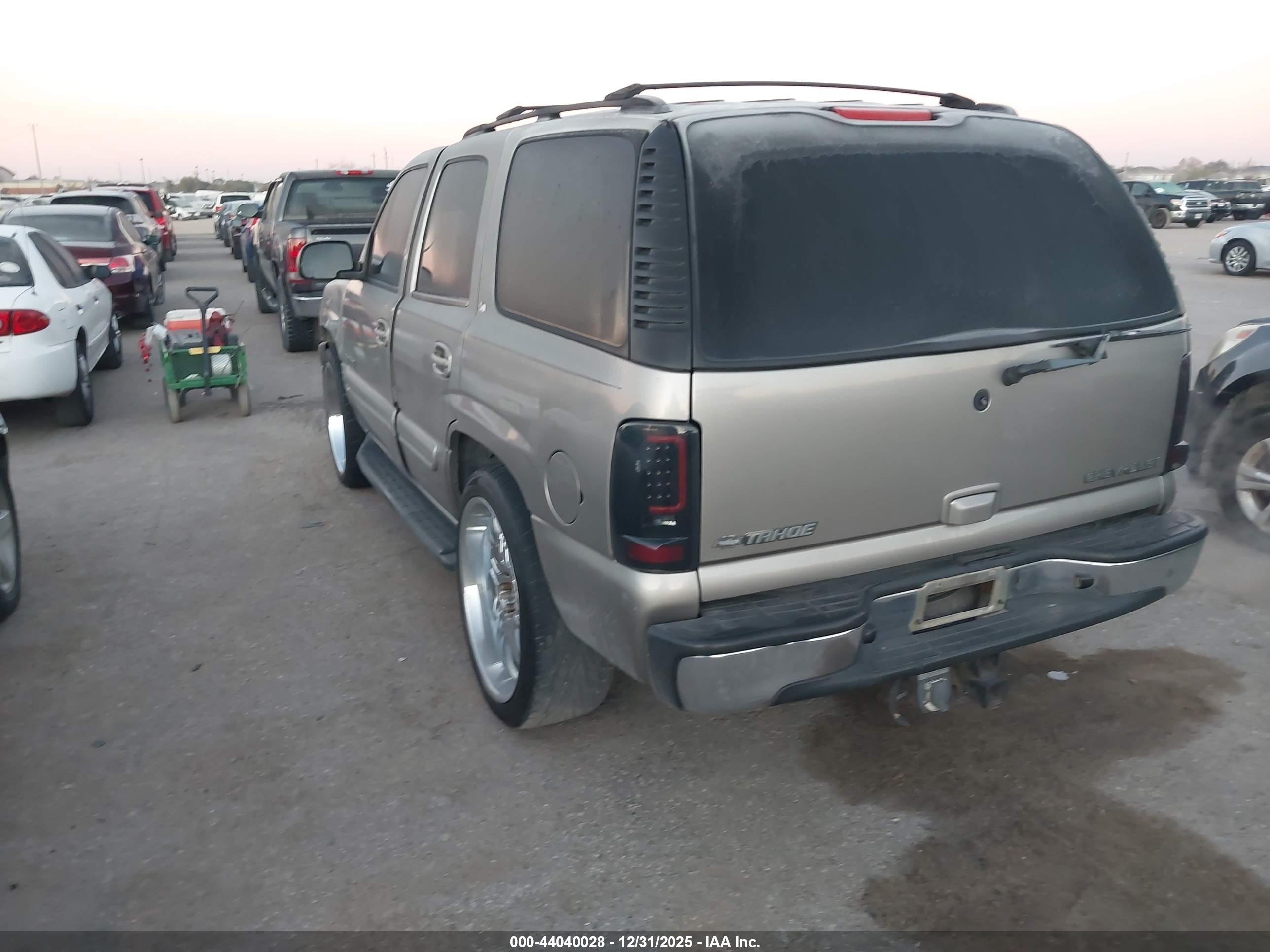 CHEVROLET TAHOE image 3