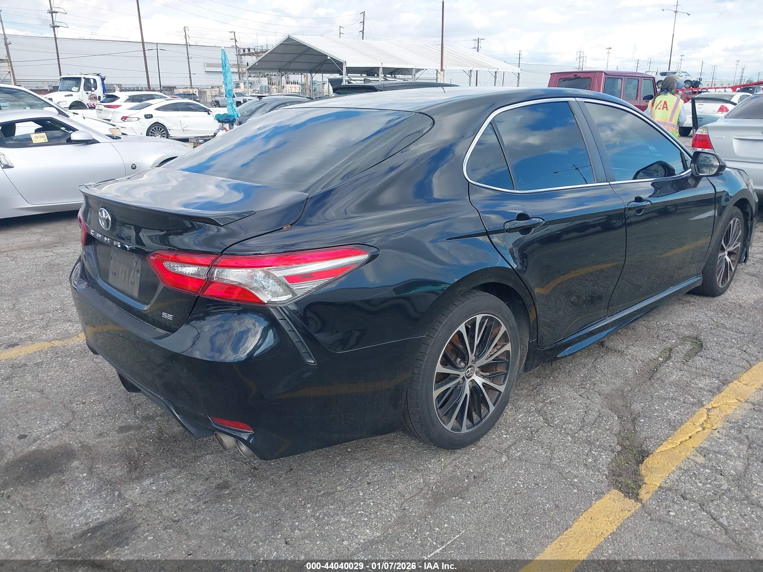 TOYOTA CAMRY image 4
